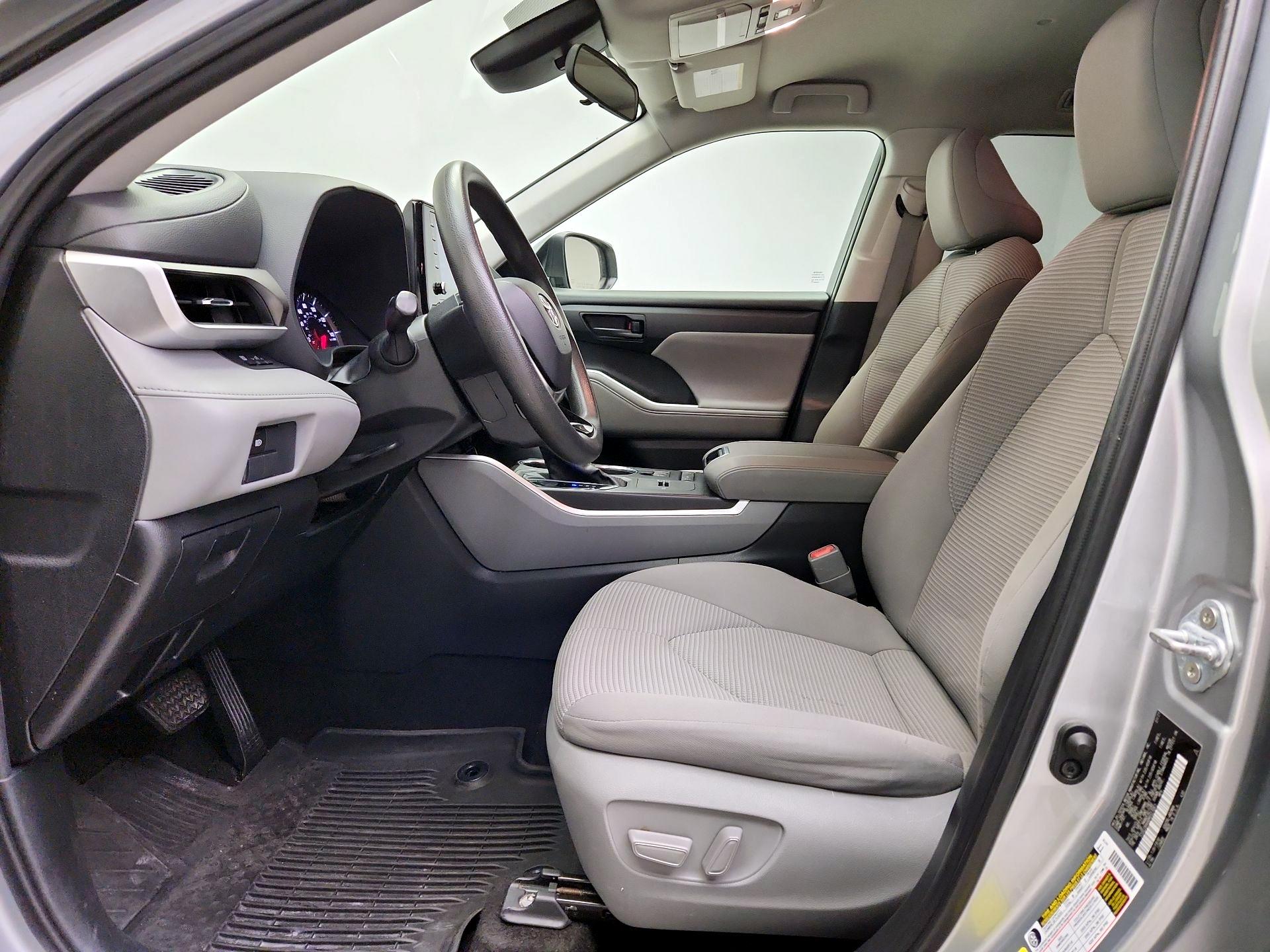 Thumbnail: 2021 Toyota Highlander - 11