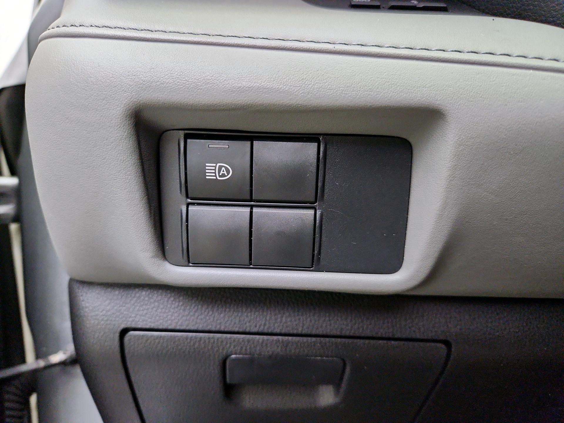 Thumbnail: 2021 Toyota Highlander - 13