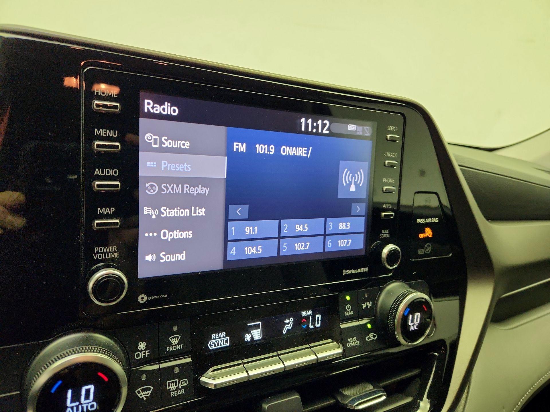 Thumbnail: 2021 Toyota Highlander - 15