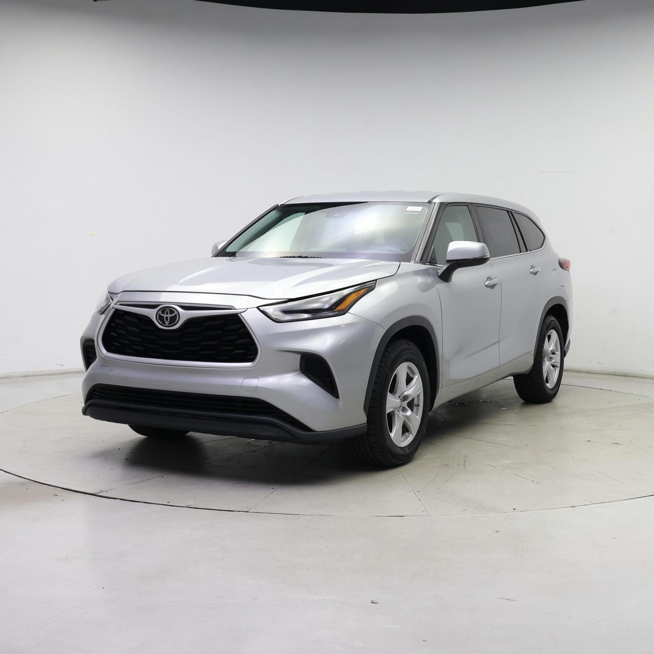 Thumbnail: 2021 Toyota Highlander - 4