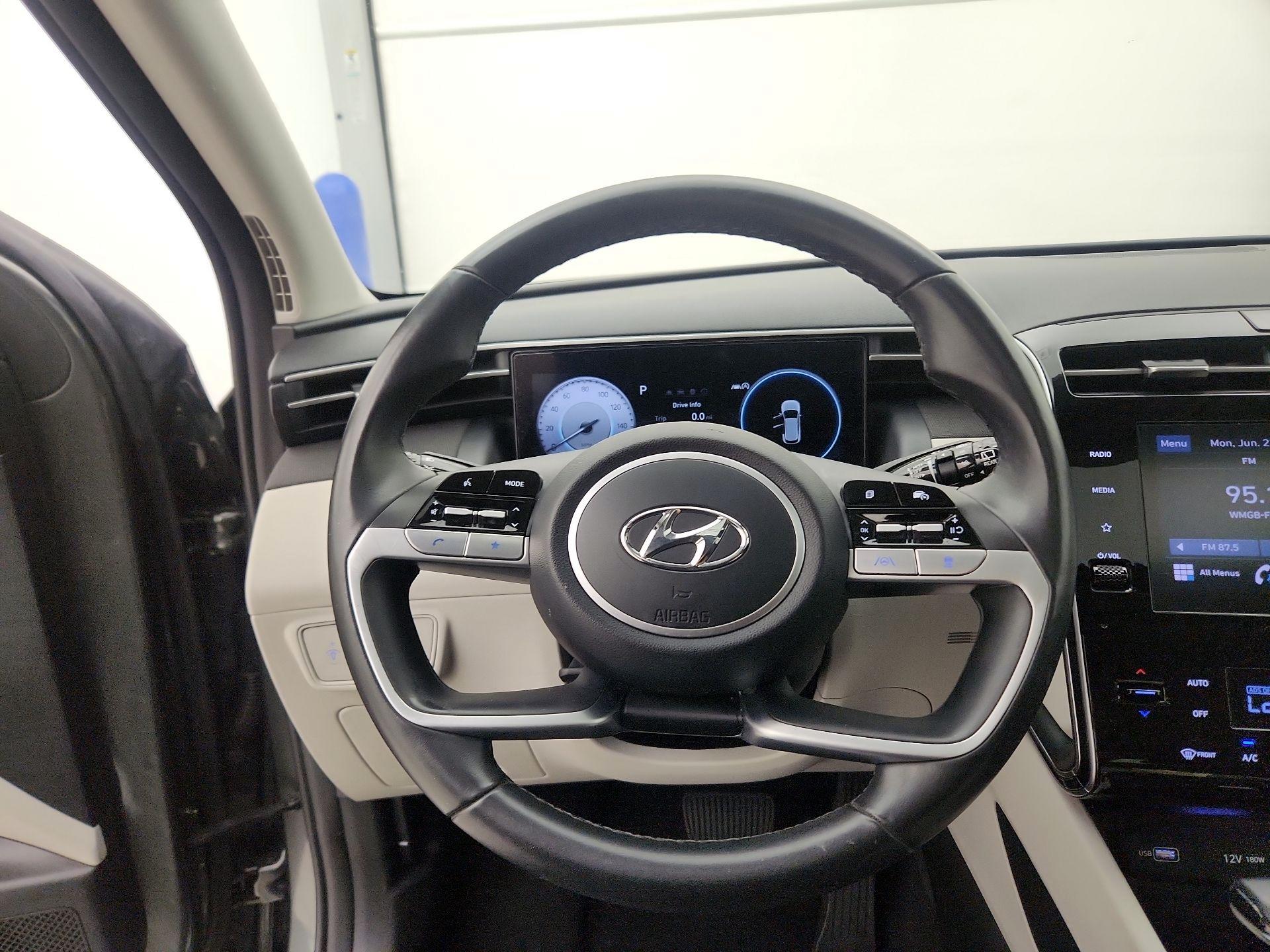 Thumbnail: 2022 Hyundai Tucson - 10