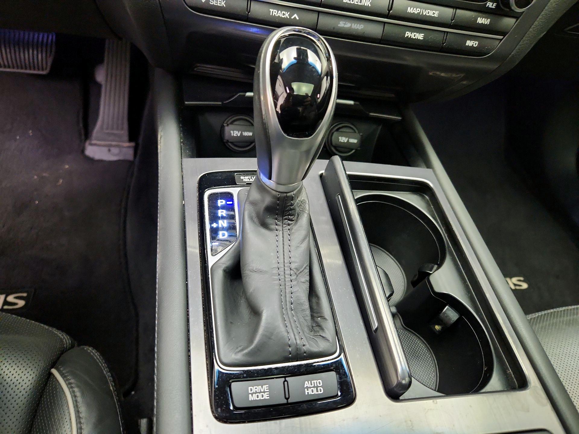 Thumbnail: 2015 Hyundai Genesis - 18