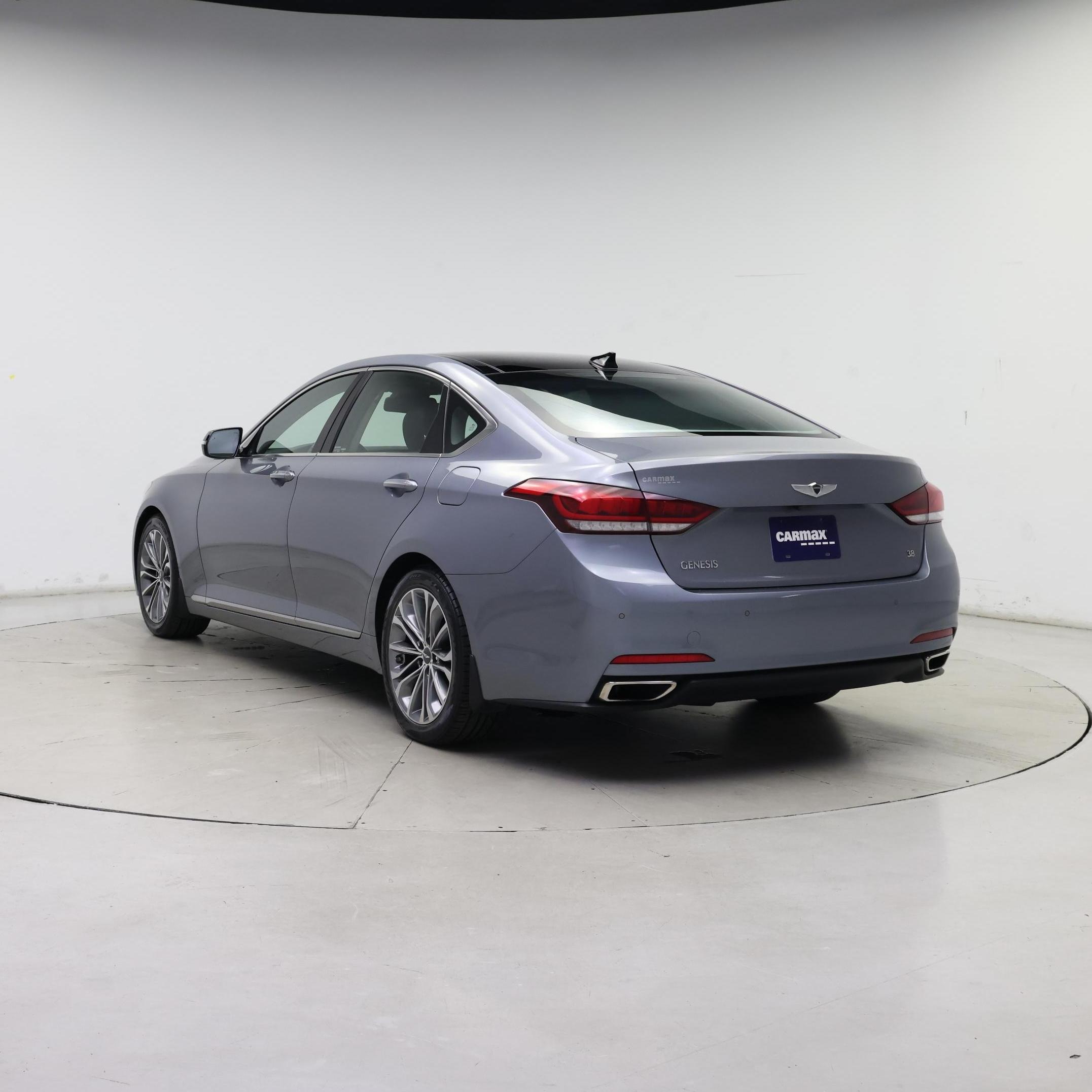 Thumbnail: 2015 Hyundai Genesis - 2
