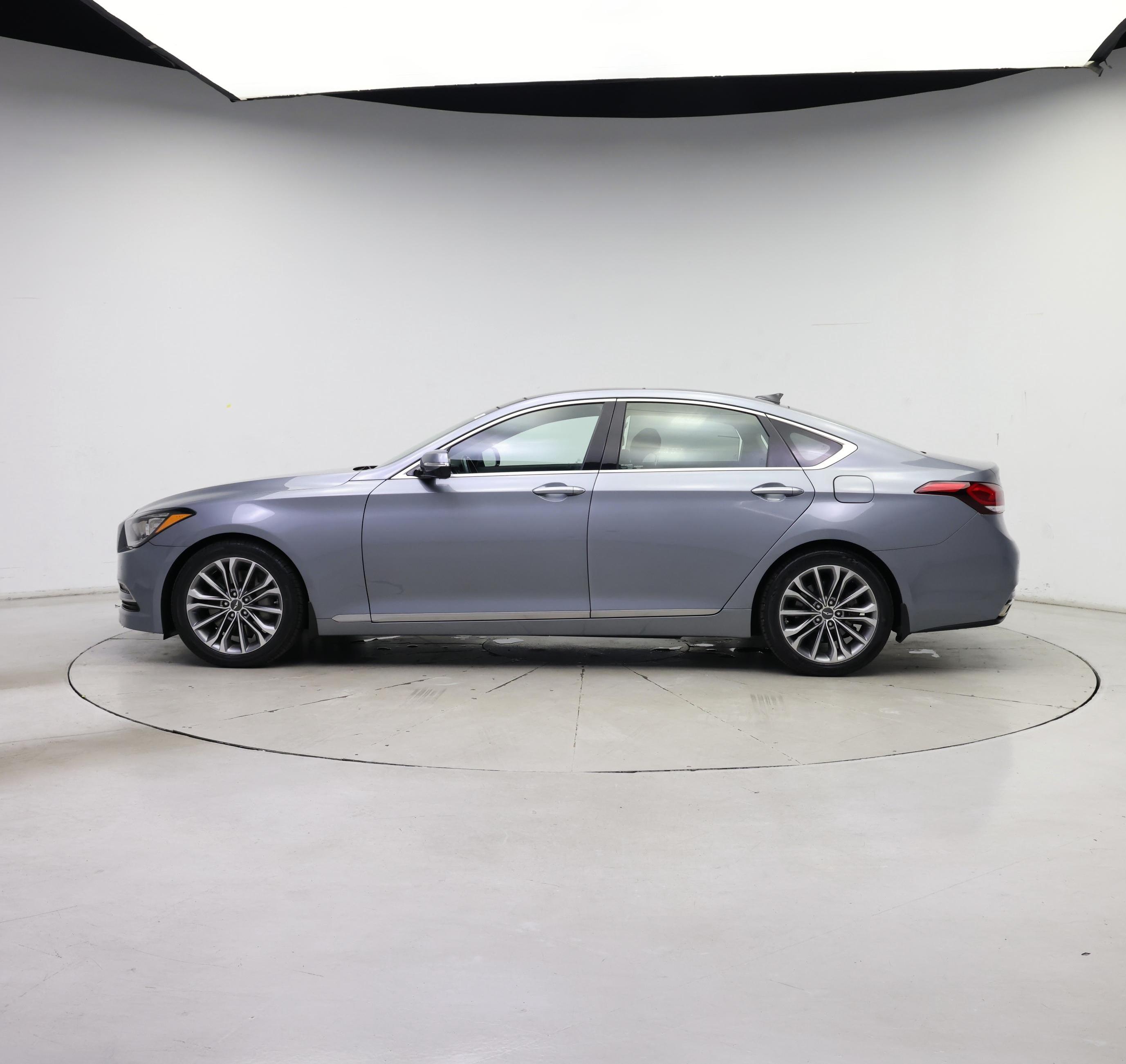 Thumbnail: 2015 Hyundai Genesis - 3