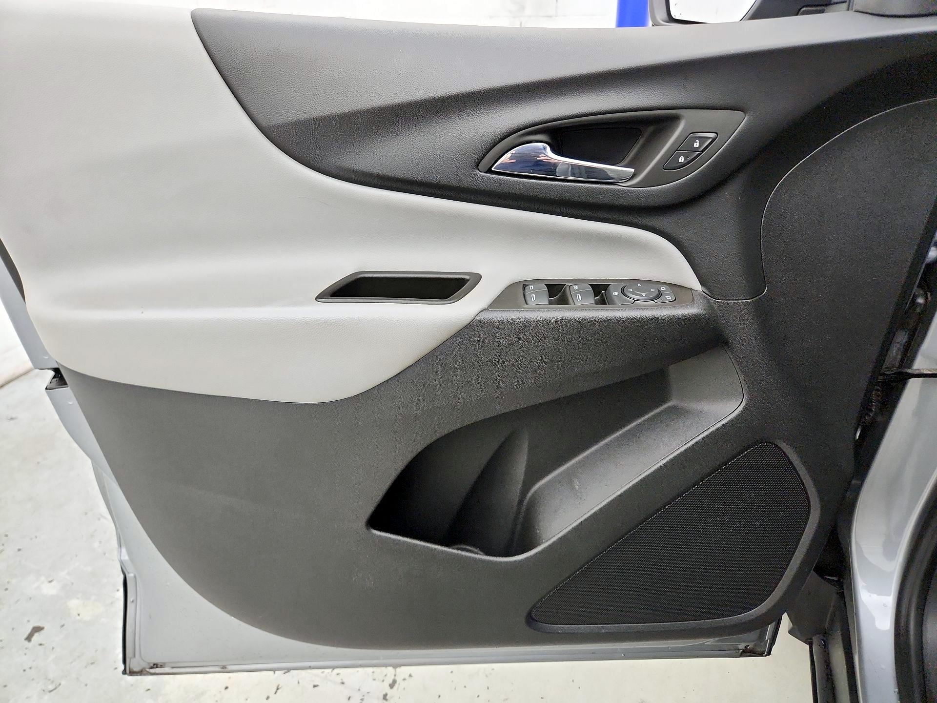 Thumbnail: 2023 Chevrolet Equinox - 12