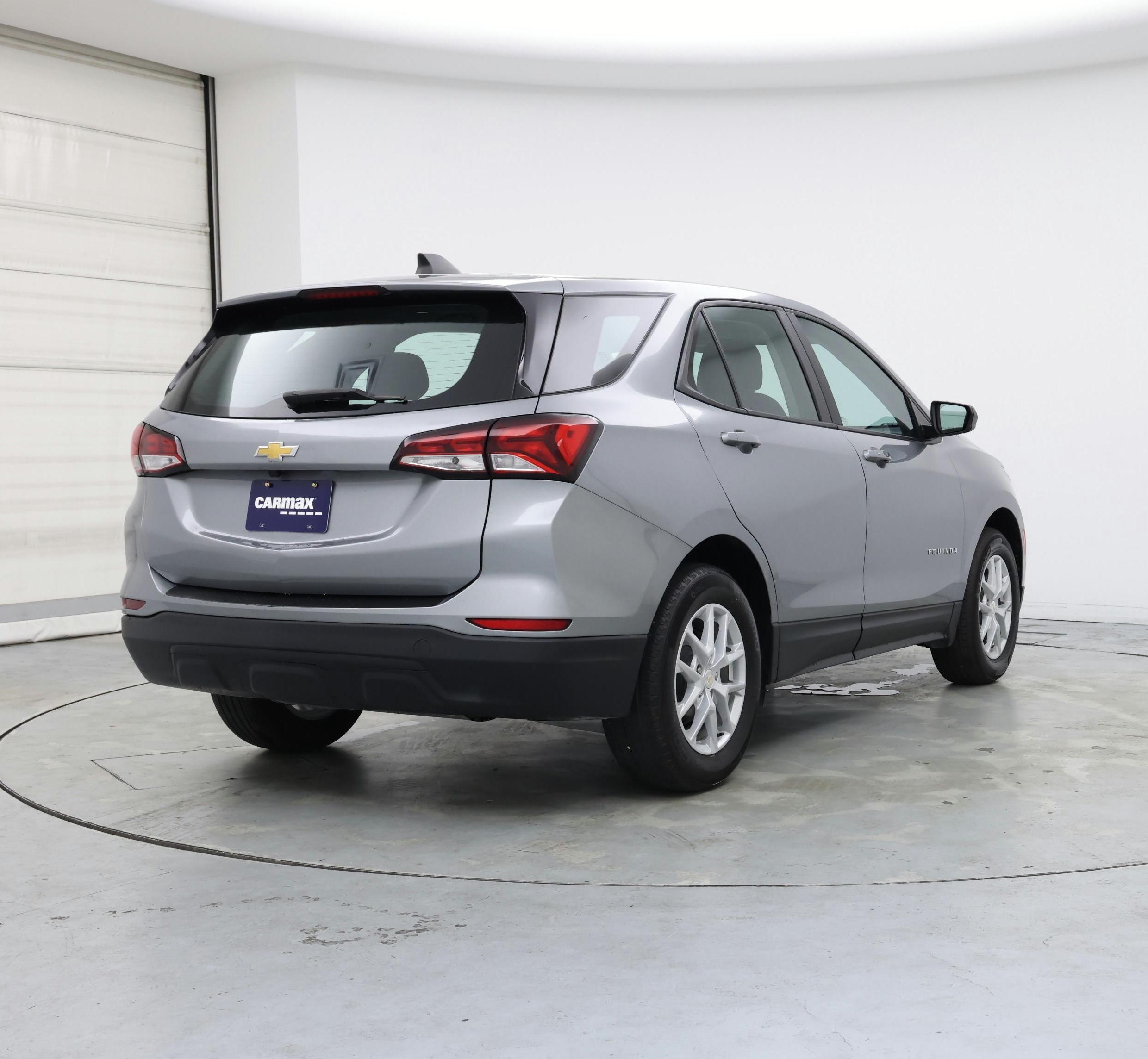 Thumbnail: 2023 Chevrolet Equinox - 8