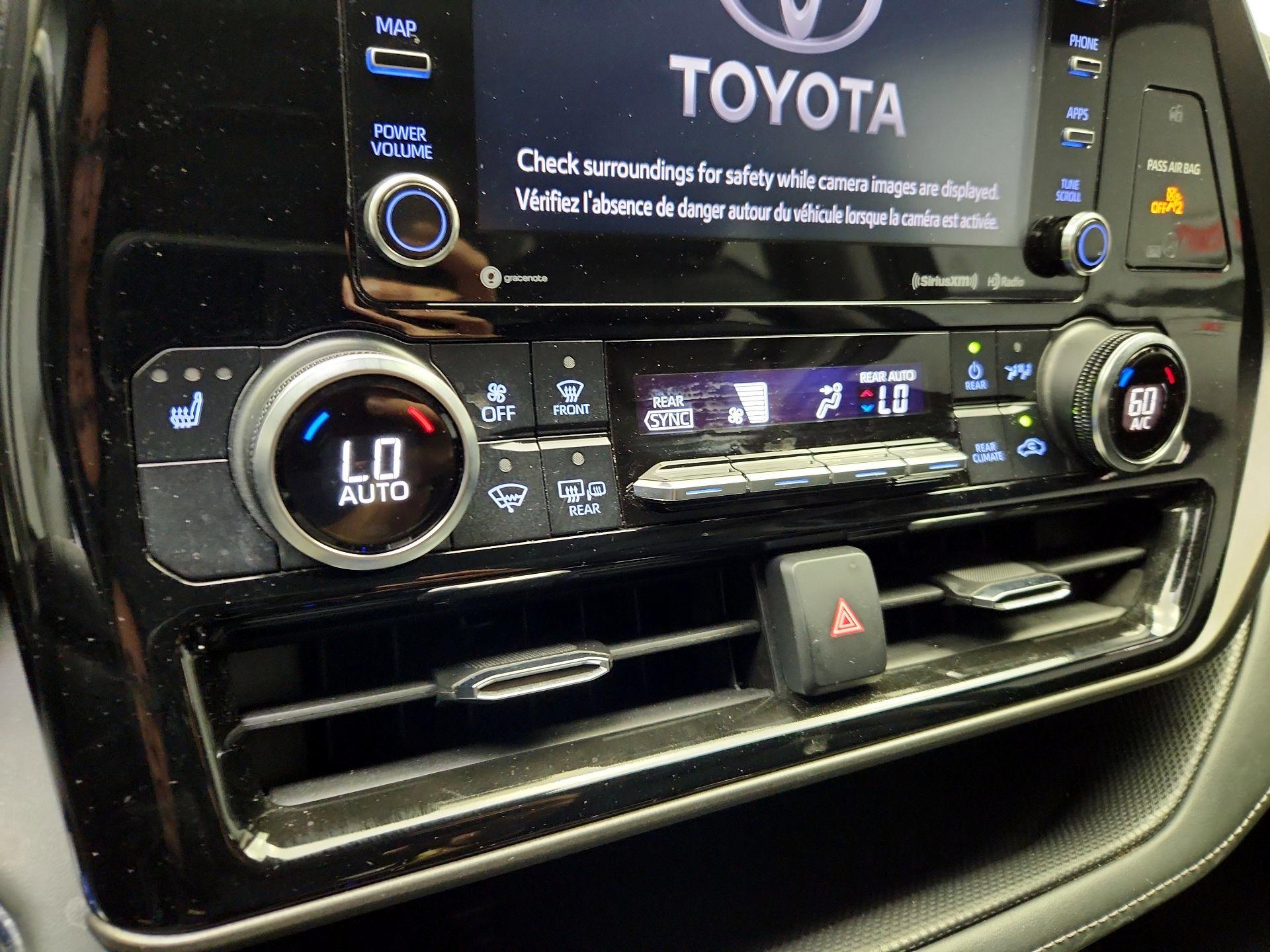 Thumbnail: 2022 Toyota Highlander - 16