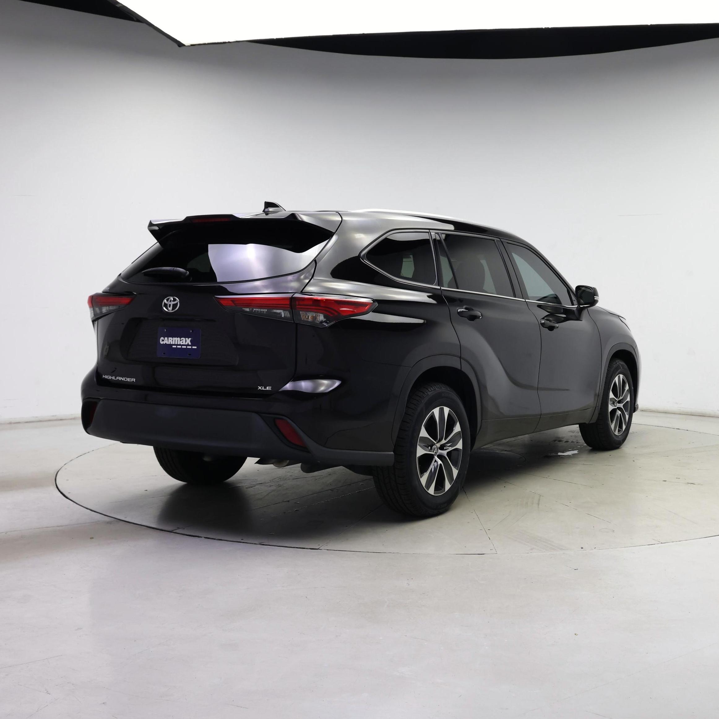 Thumbnail: 2022 Toyota Highlander - 8