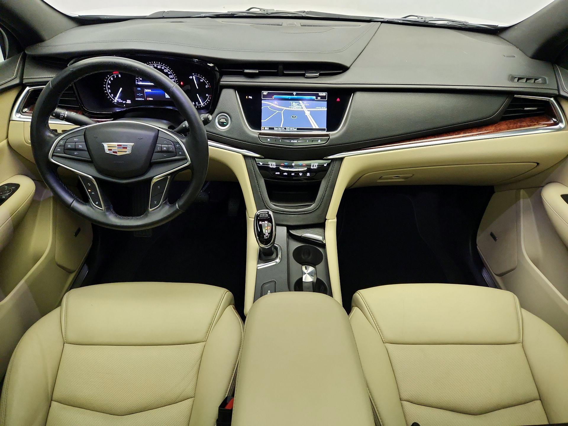Thumbnail: 2019 Cadillac XT5 - 9