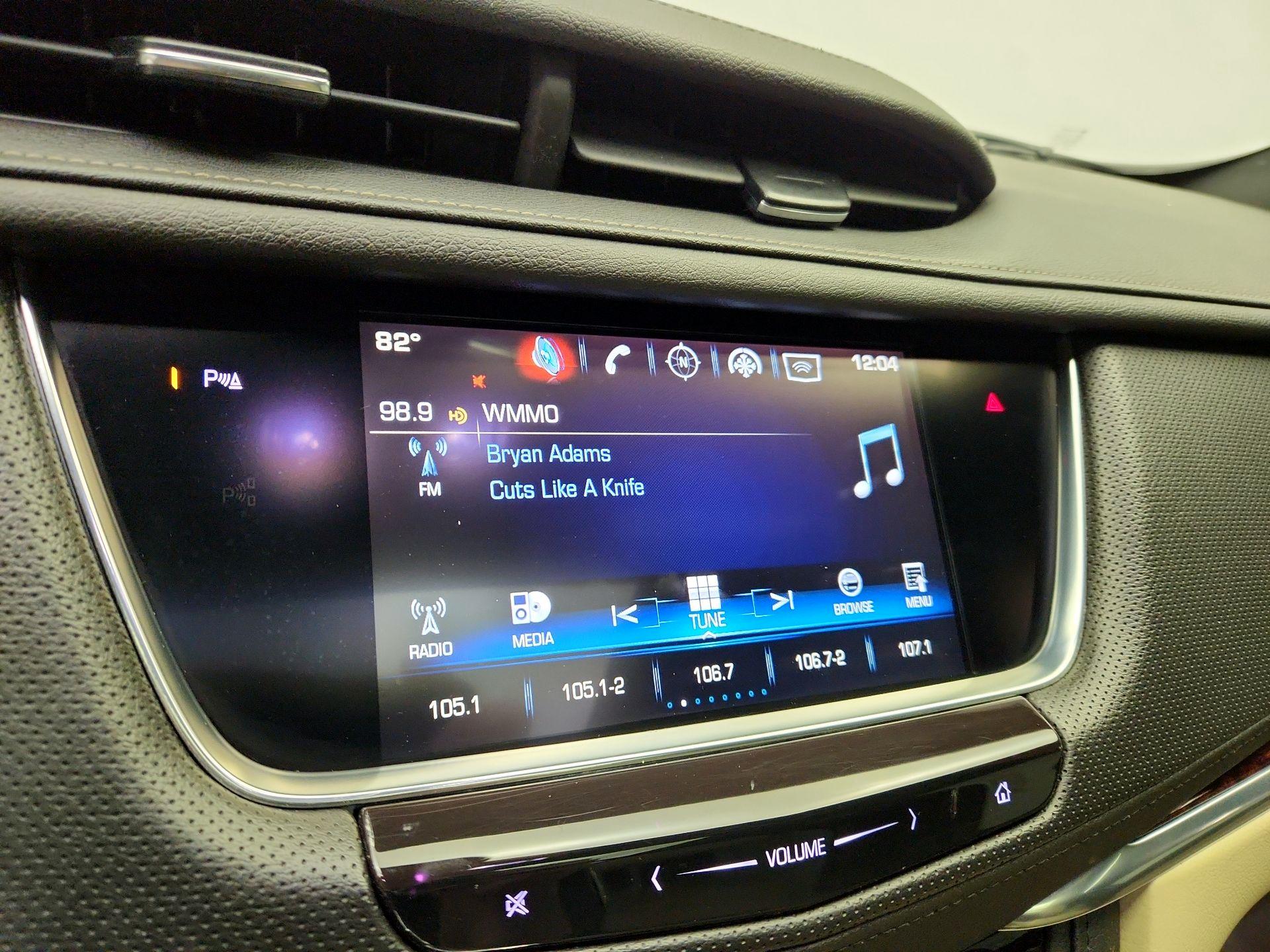 Thumbnail: 2019 Cadillac XT5 - 16