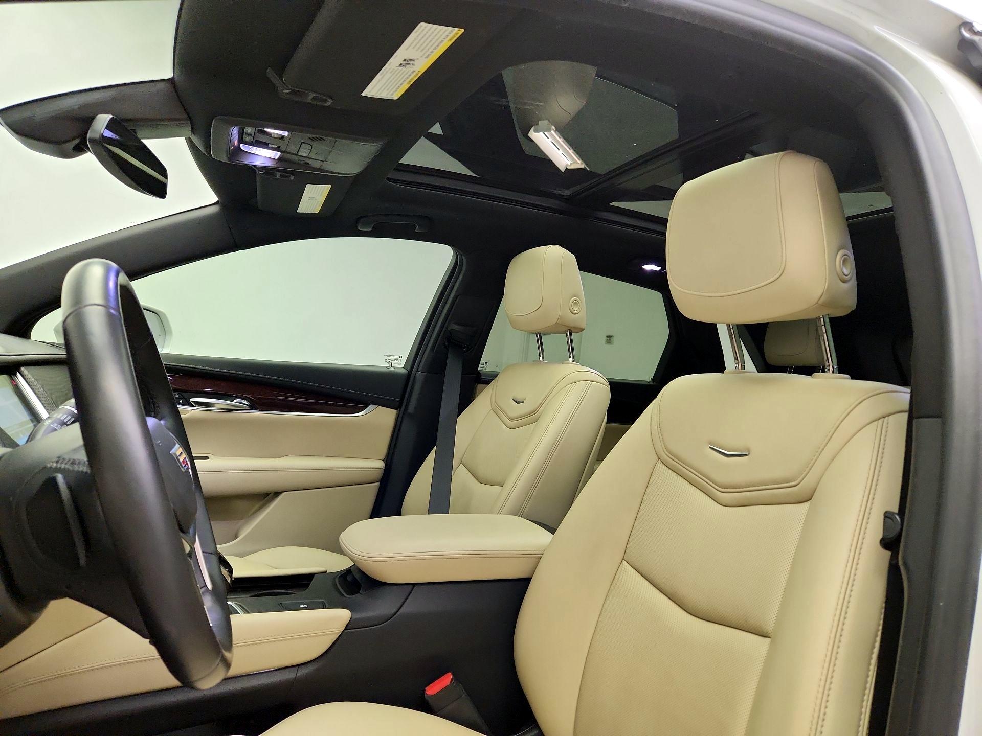 Thumbnail: 2019 Cadillac XT5 - 20