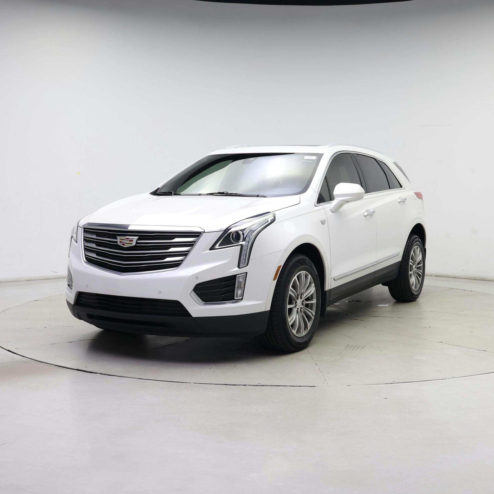 Thumbnail: 2019 Cadillac XT5 - 4