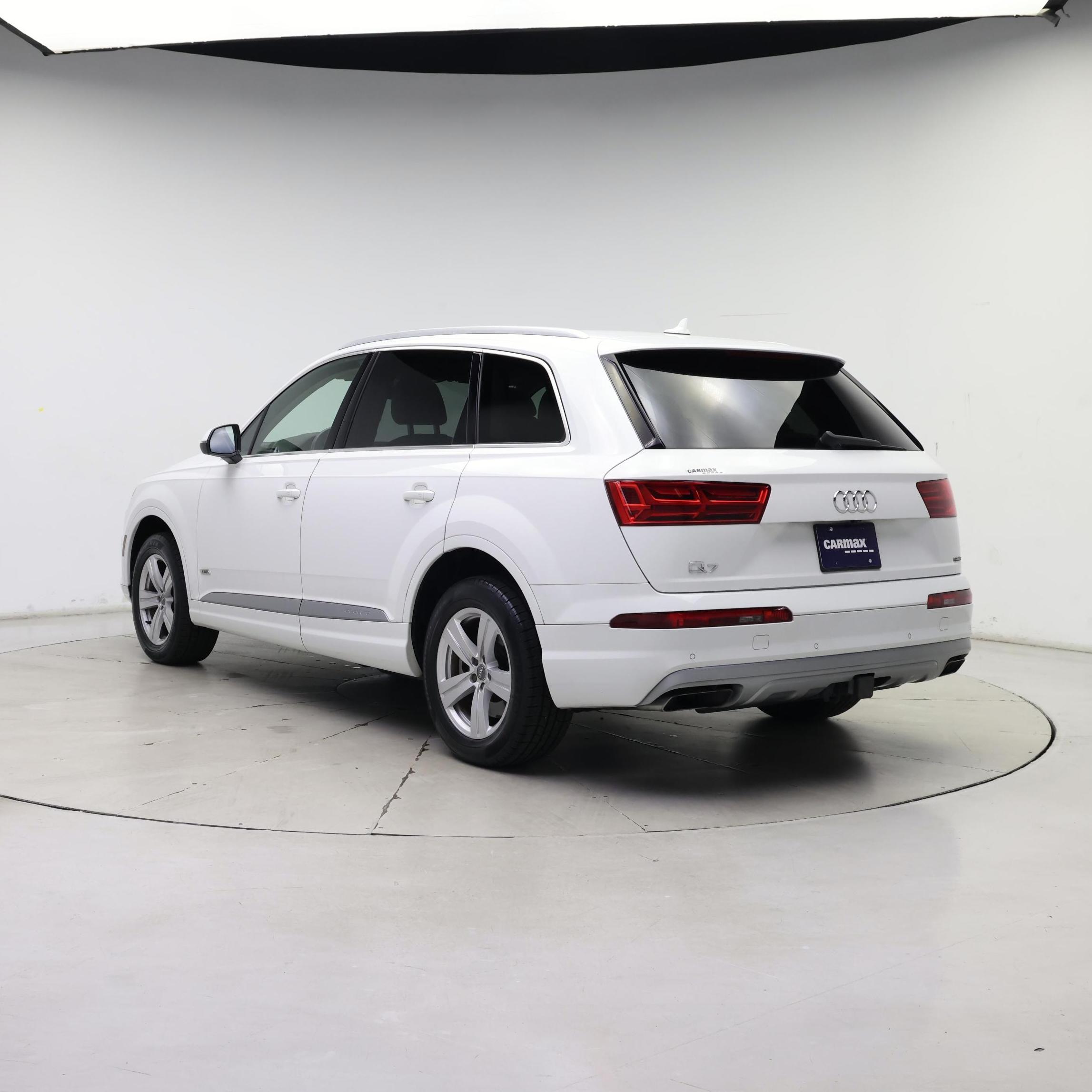 Thumbnail: 2019 Audi Q7 - 2