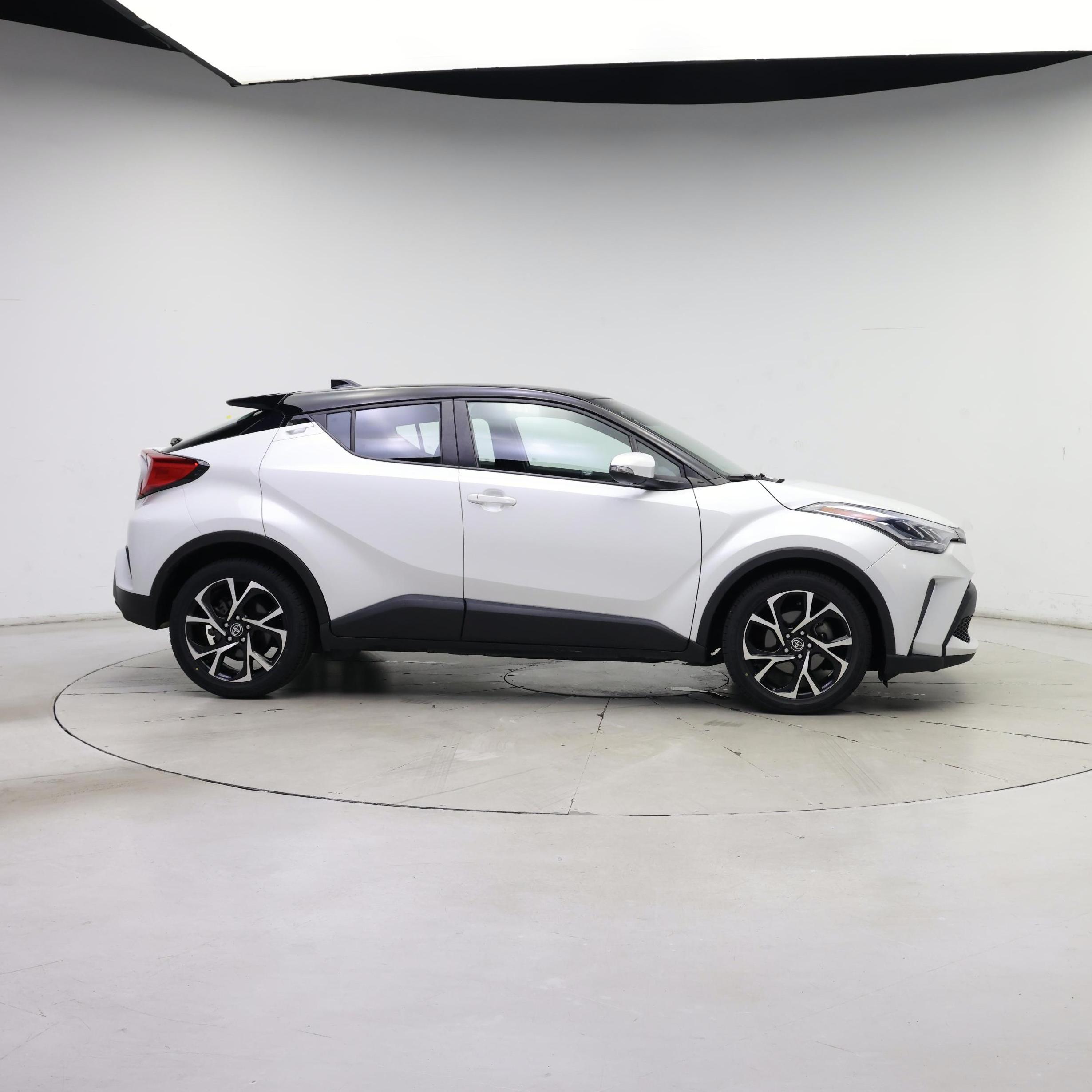 Thumbnail: 2022 Toyota C-HR - 7