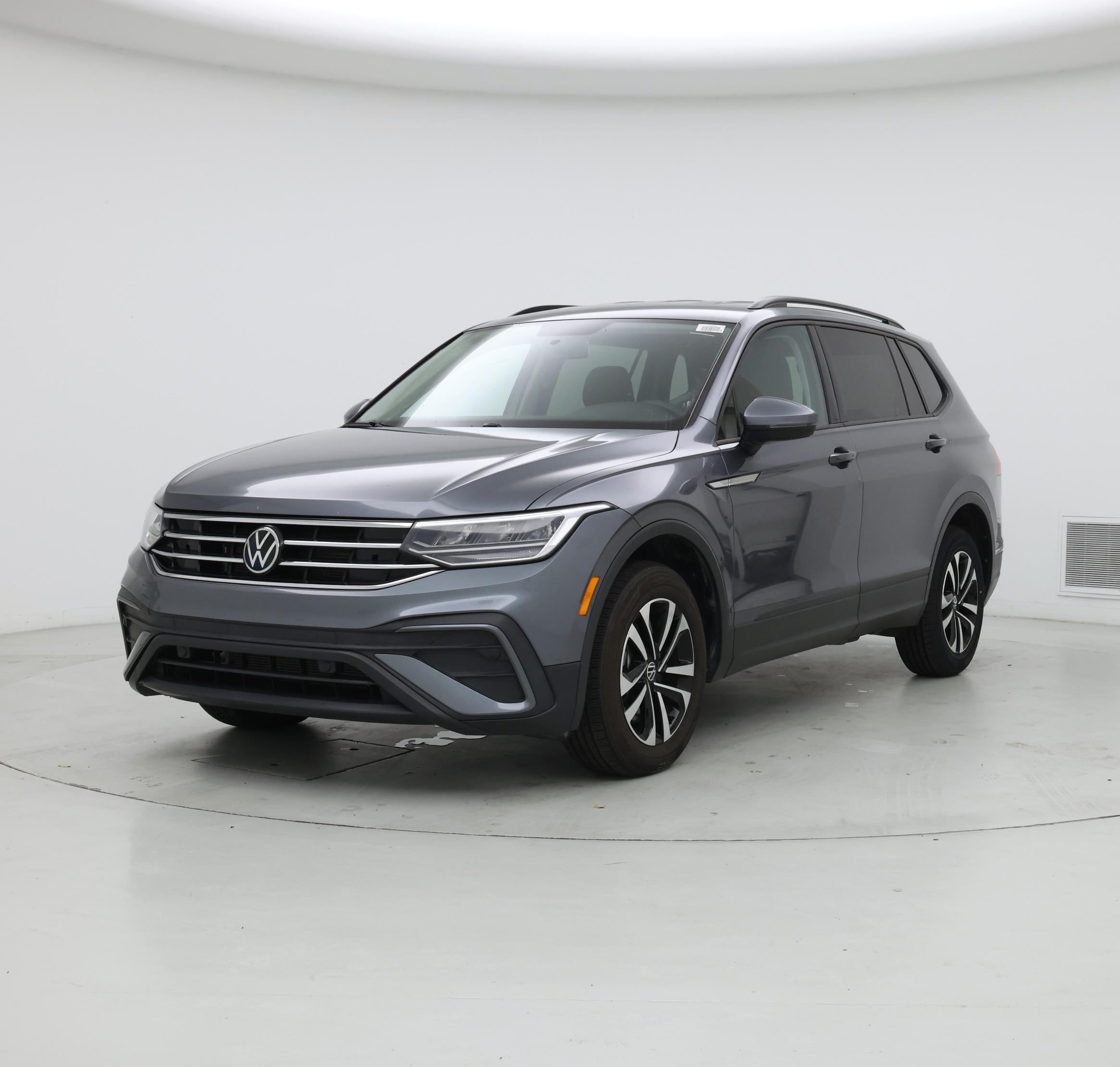 Thumbnail: 2022 Volkswagen Tiguan - 4
