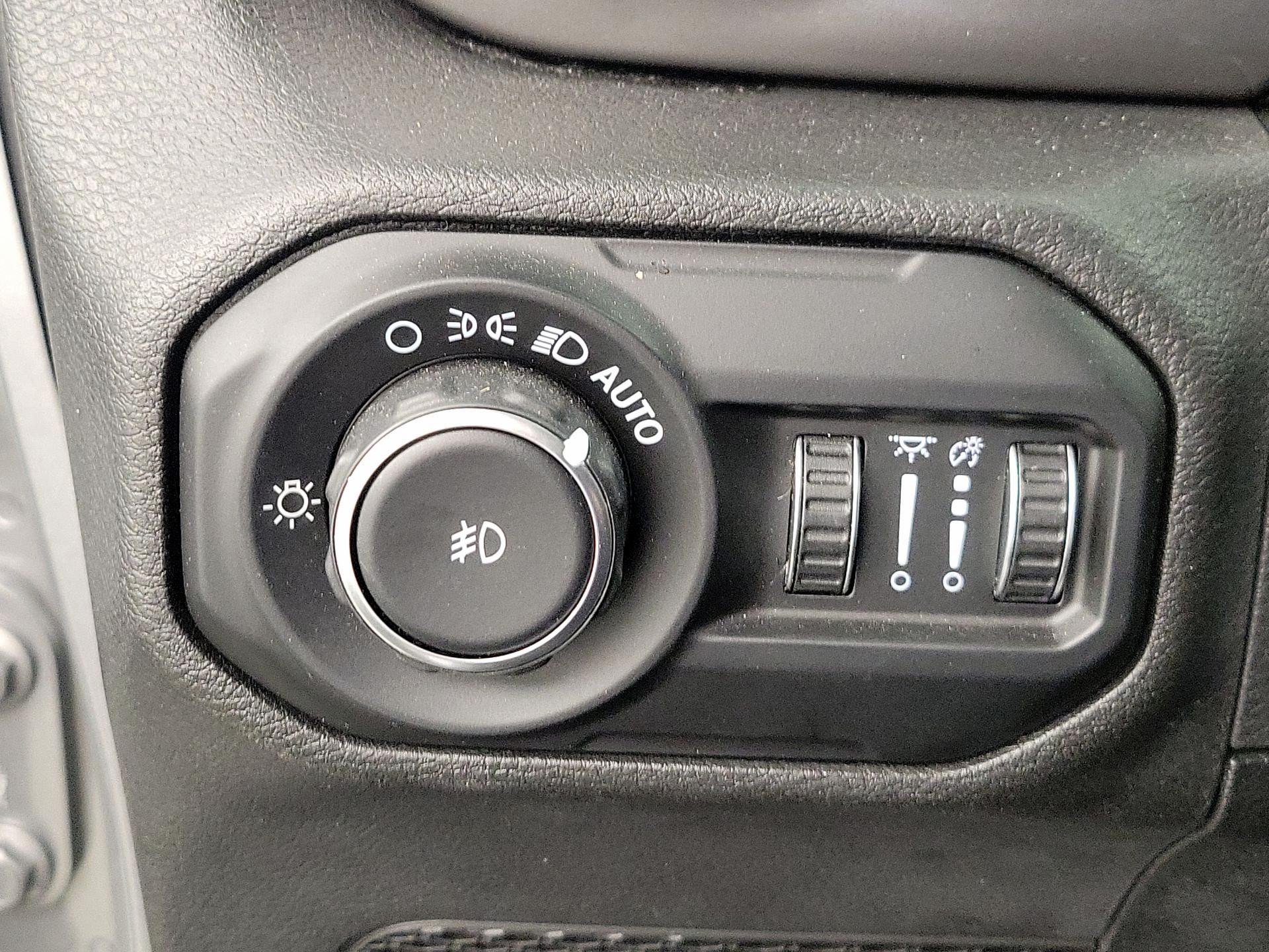 Thumbnail: 2020 Jeep Wrangler - 13