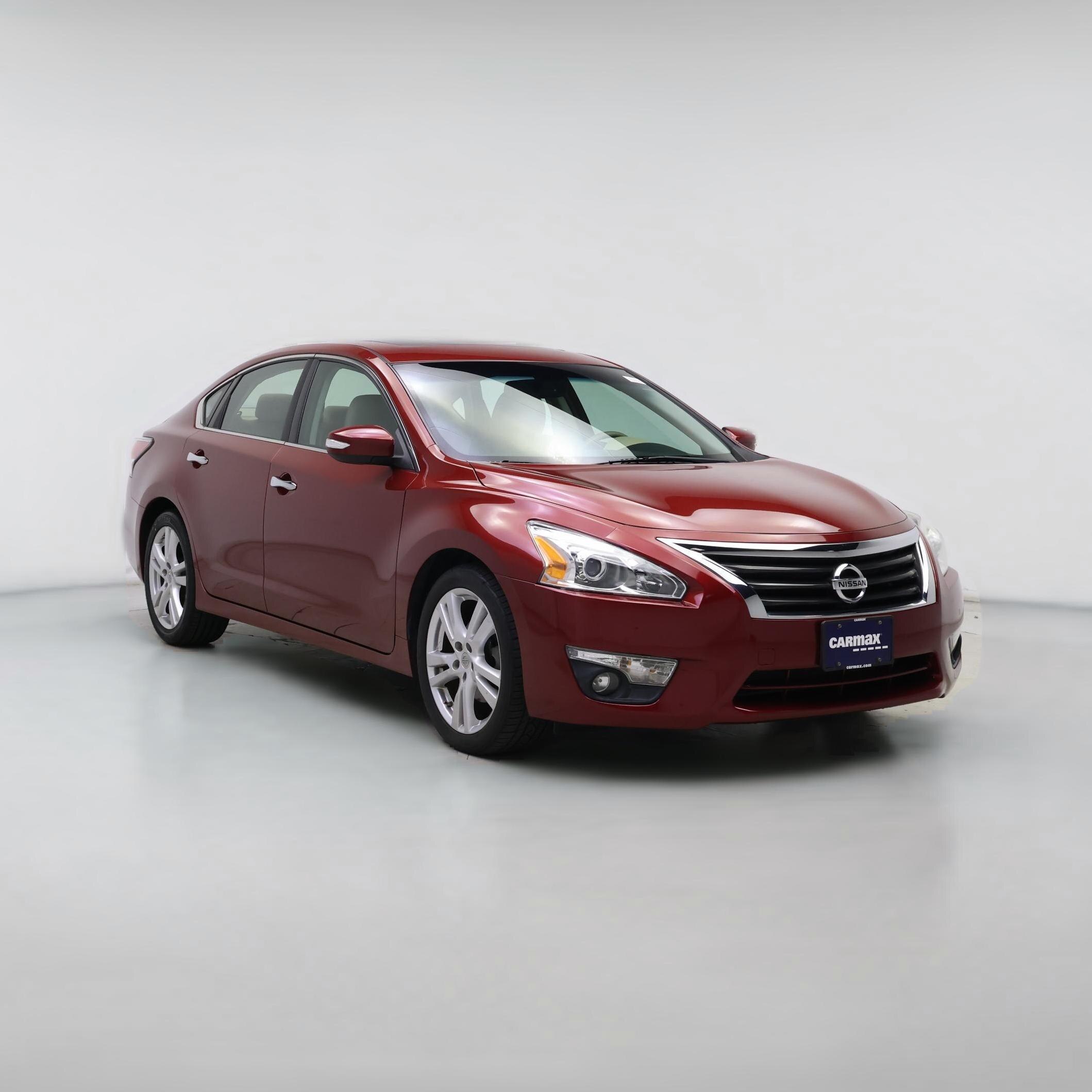 Thumbnail: 2015 Nissan Altima - 1