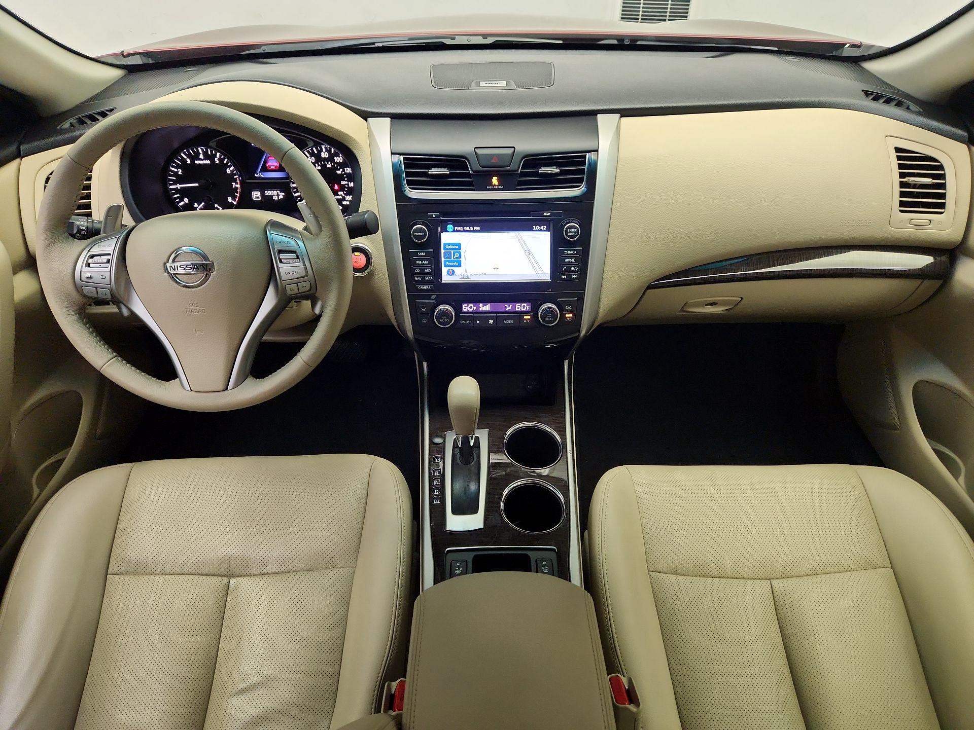 Thumbnail: 2015 Nissan Altima - 9