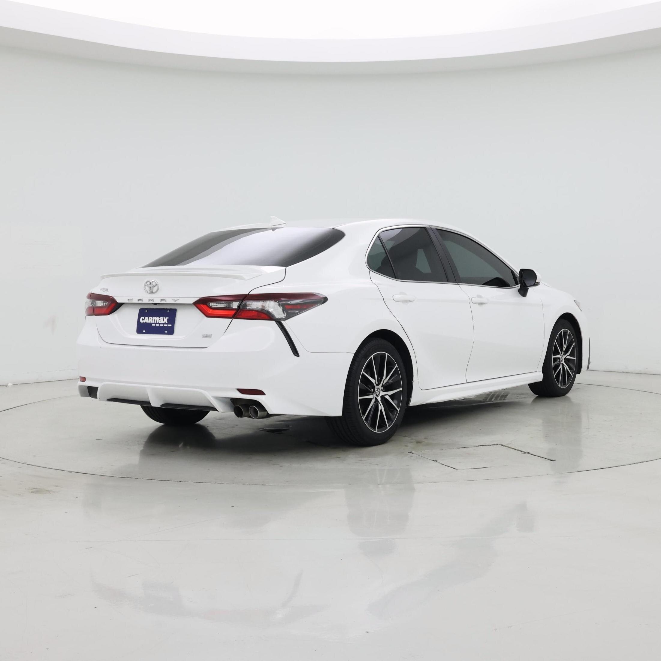 Thumbnail: 2023 Toyota Camry - 8