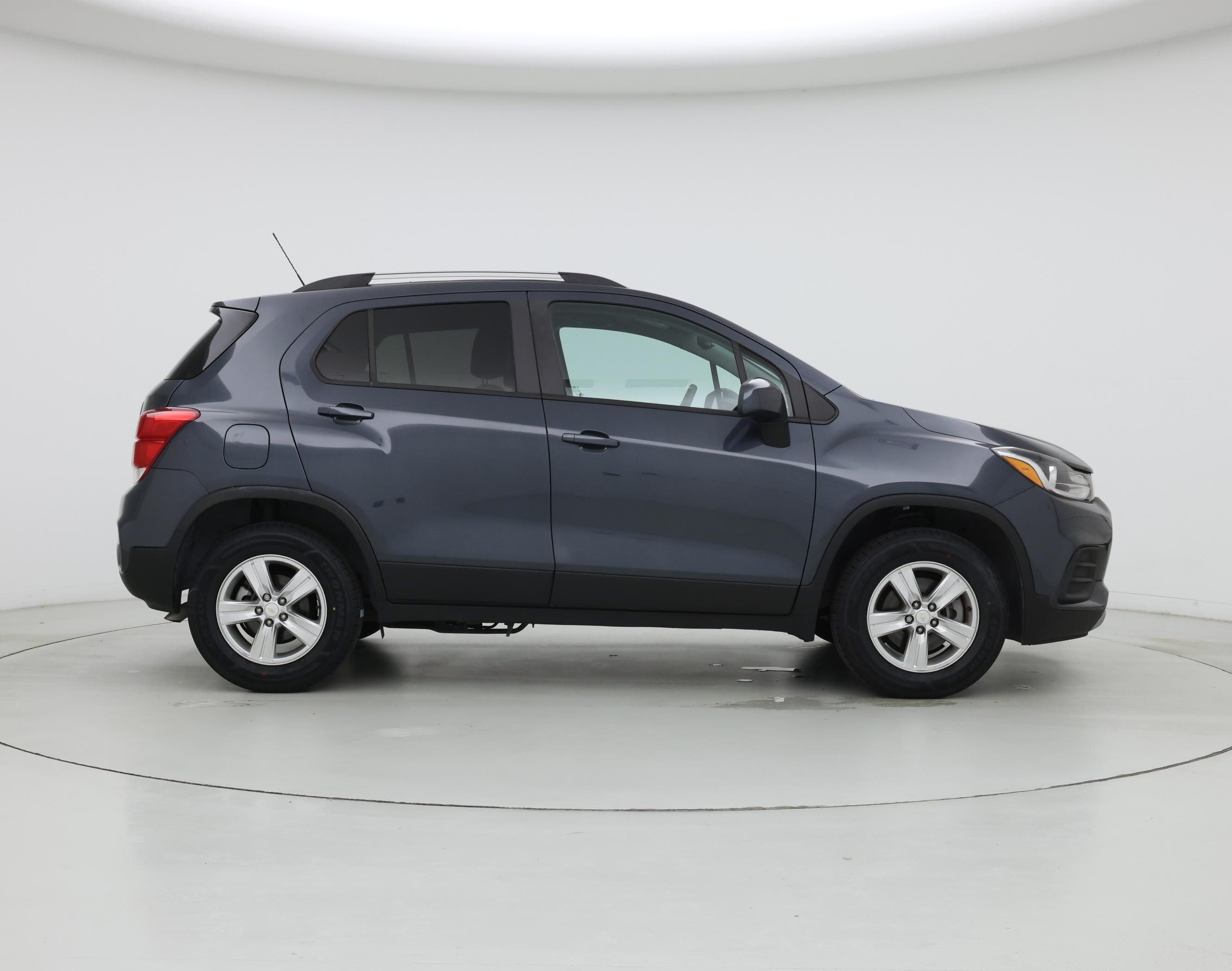 Thumbnail: 2022 Chevrolet Trax - 7