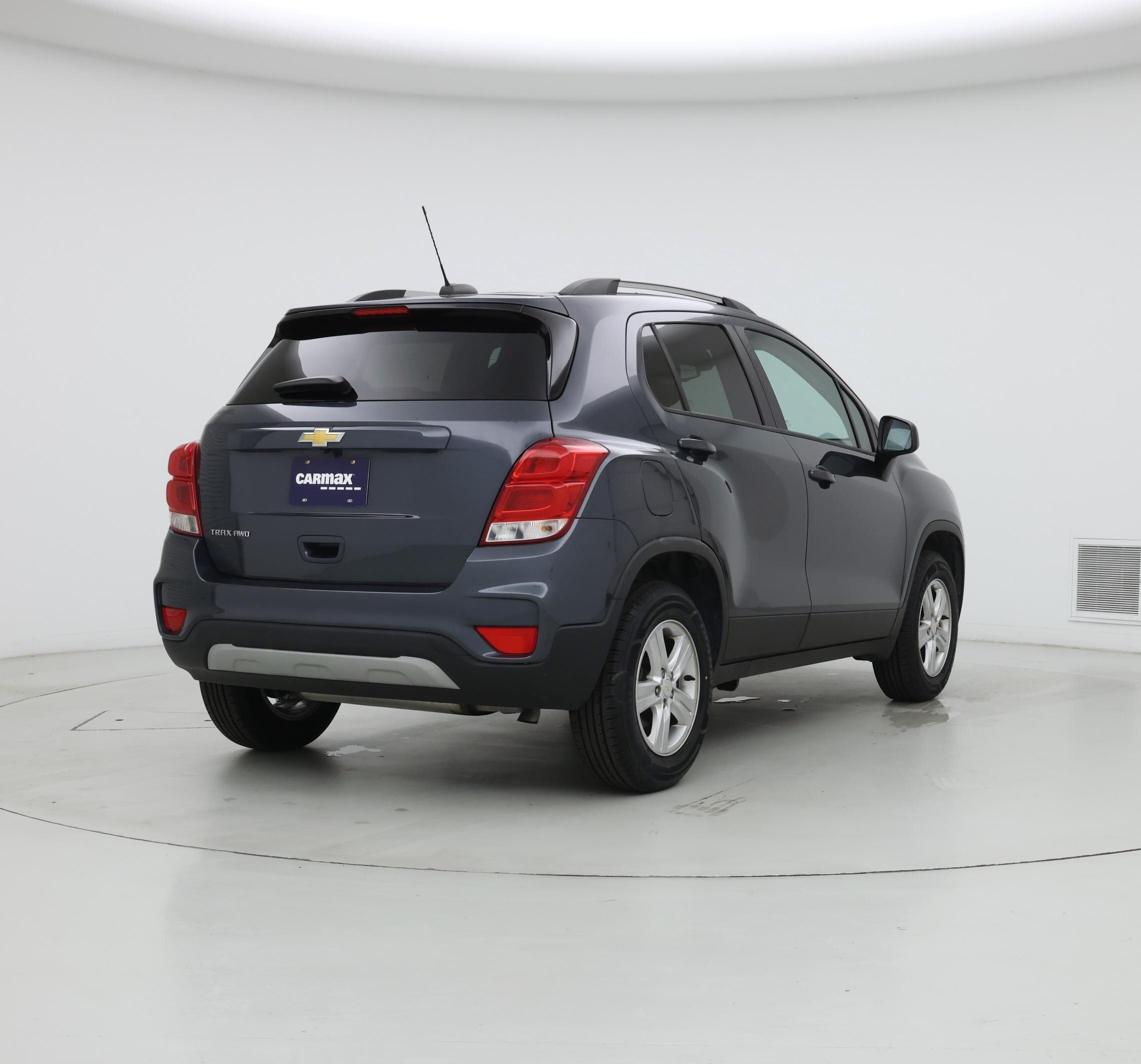 Thumbnail: 2022 Chevrolet Trax - 8