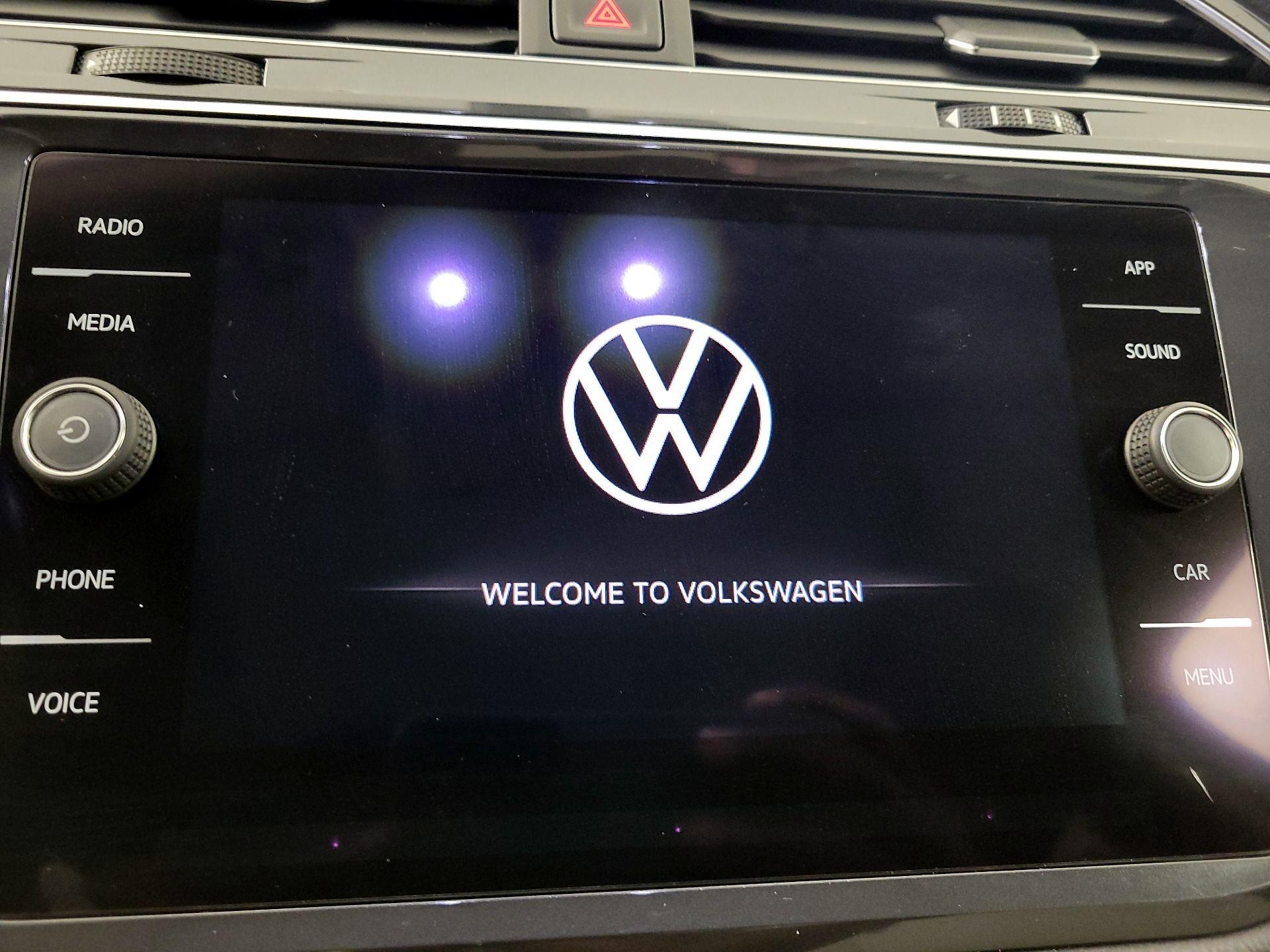 Thumbnail: 2021 Volkswagen Tiguan - 15