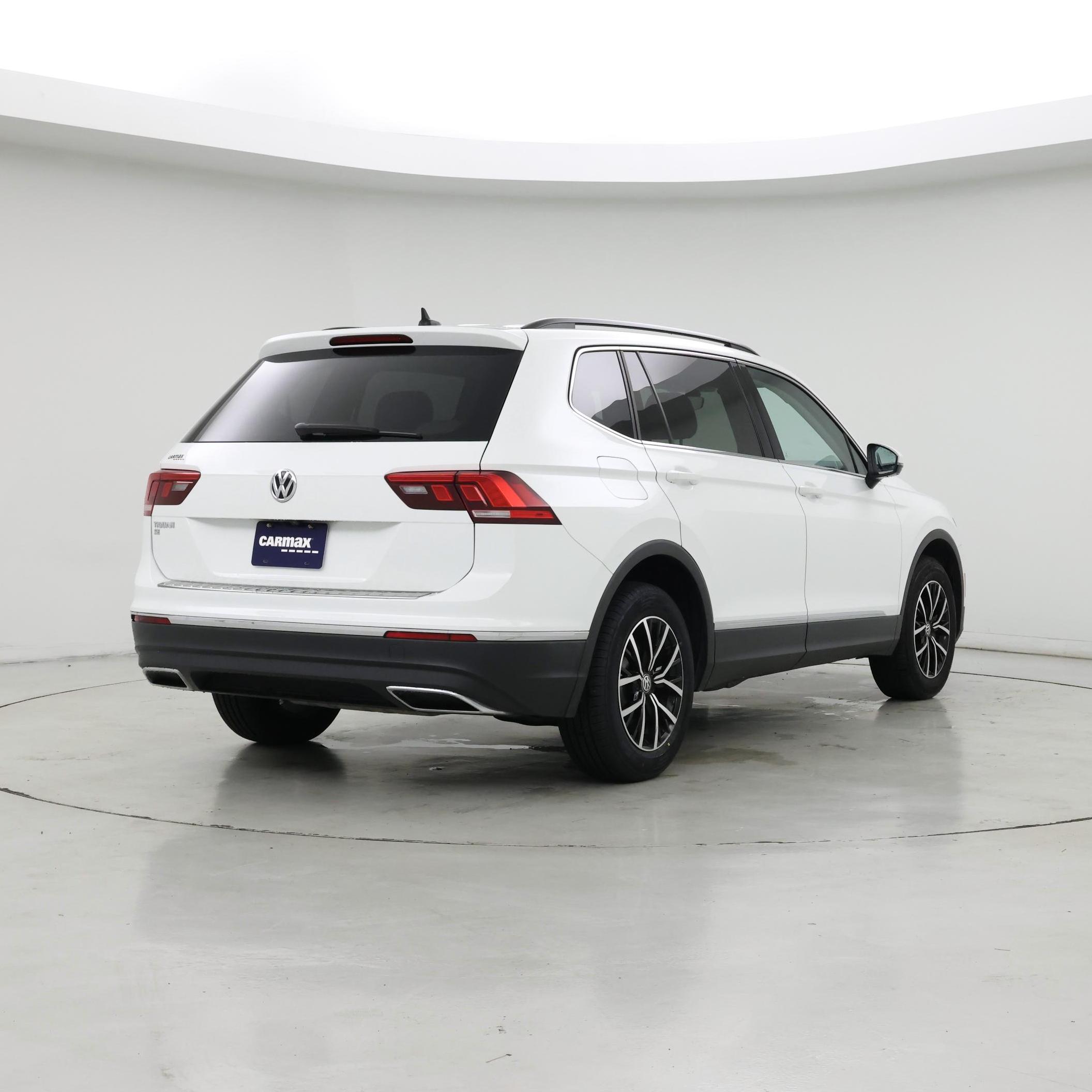 Thumbnail: 2021 Volkswagen Tiguan - 8