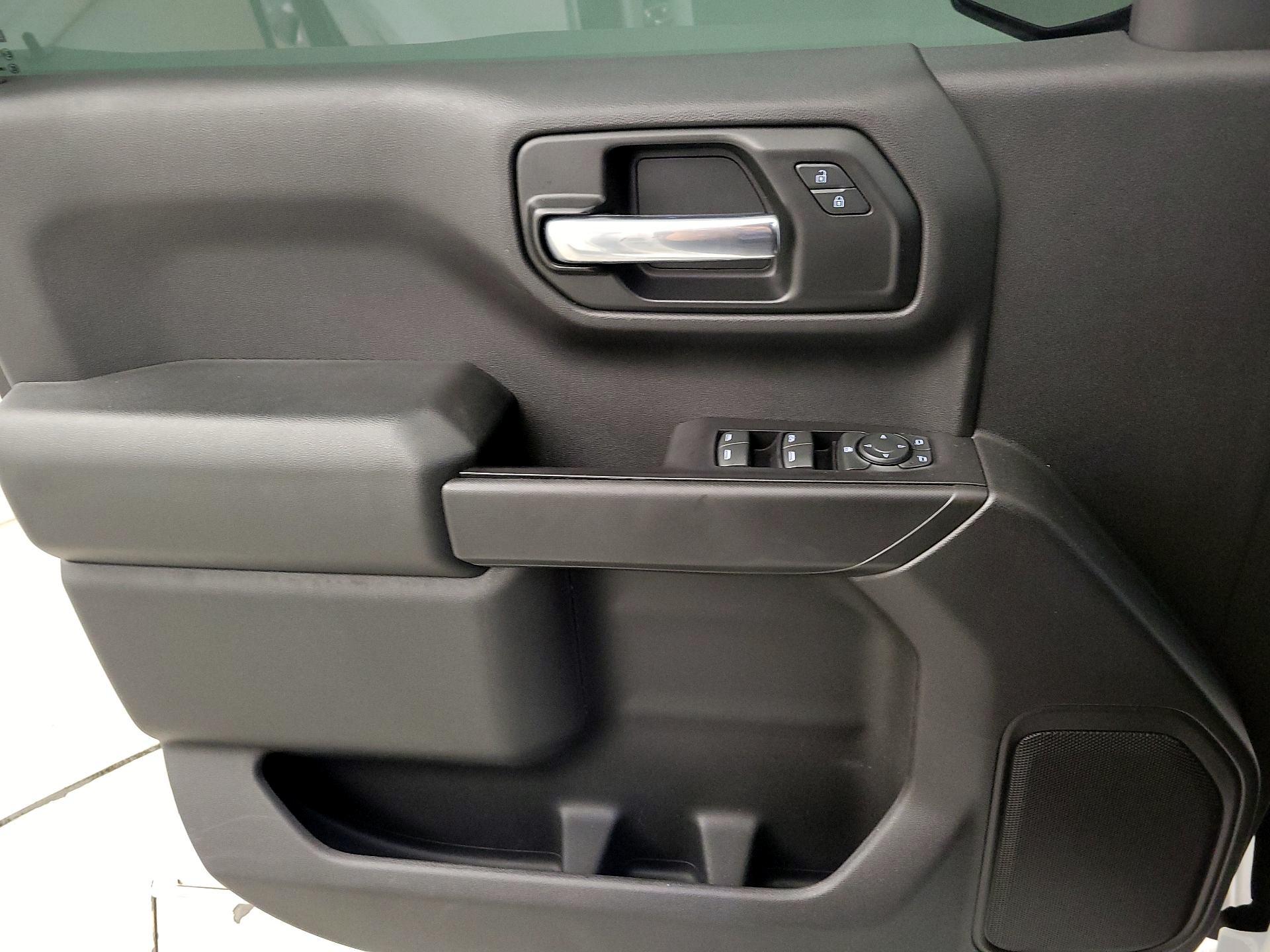 Thumbnail: 2019 Chevrolet Silverado 1500 - 12