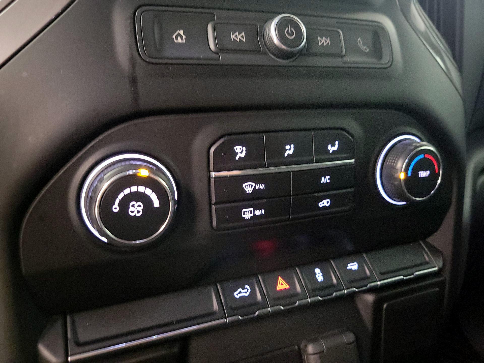 Thumbnail: 2019 Chevrolet Silverado 1500 - 16
