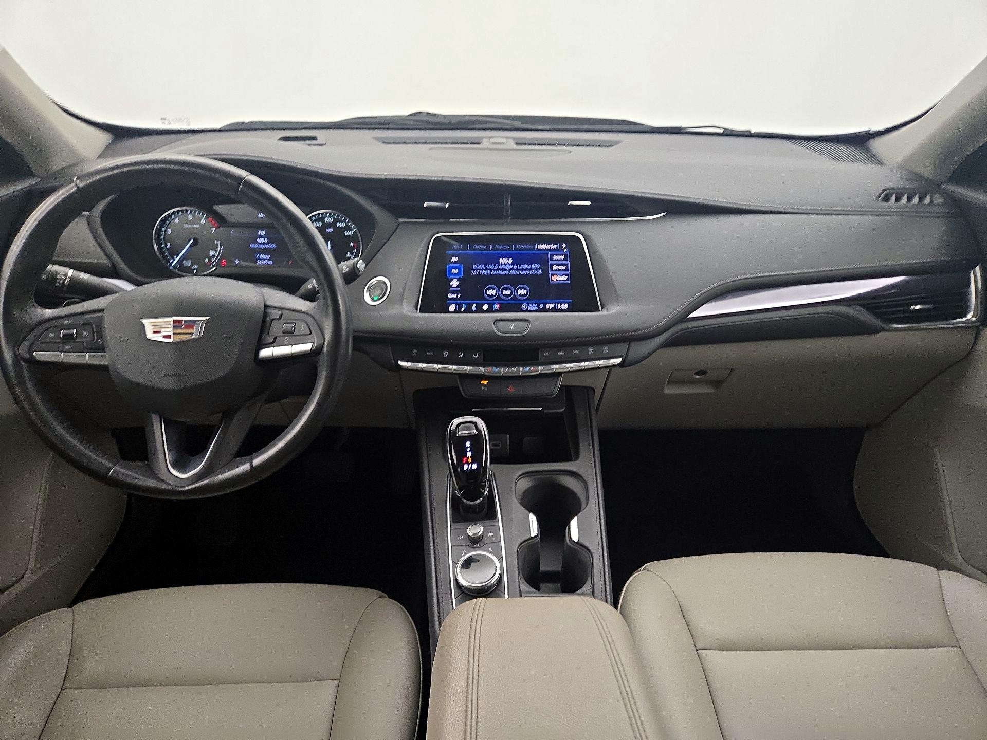 Thumbnail: 2023 Cadillac XT4 - 9