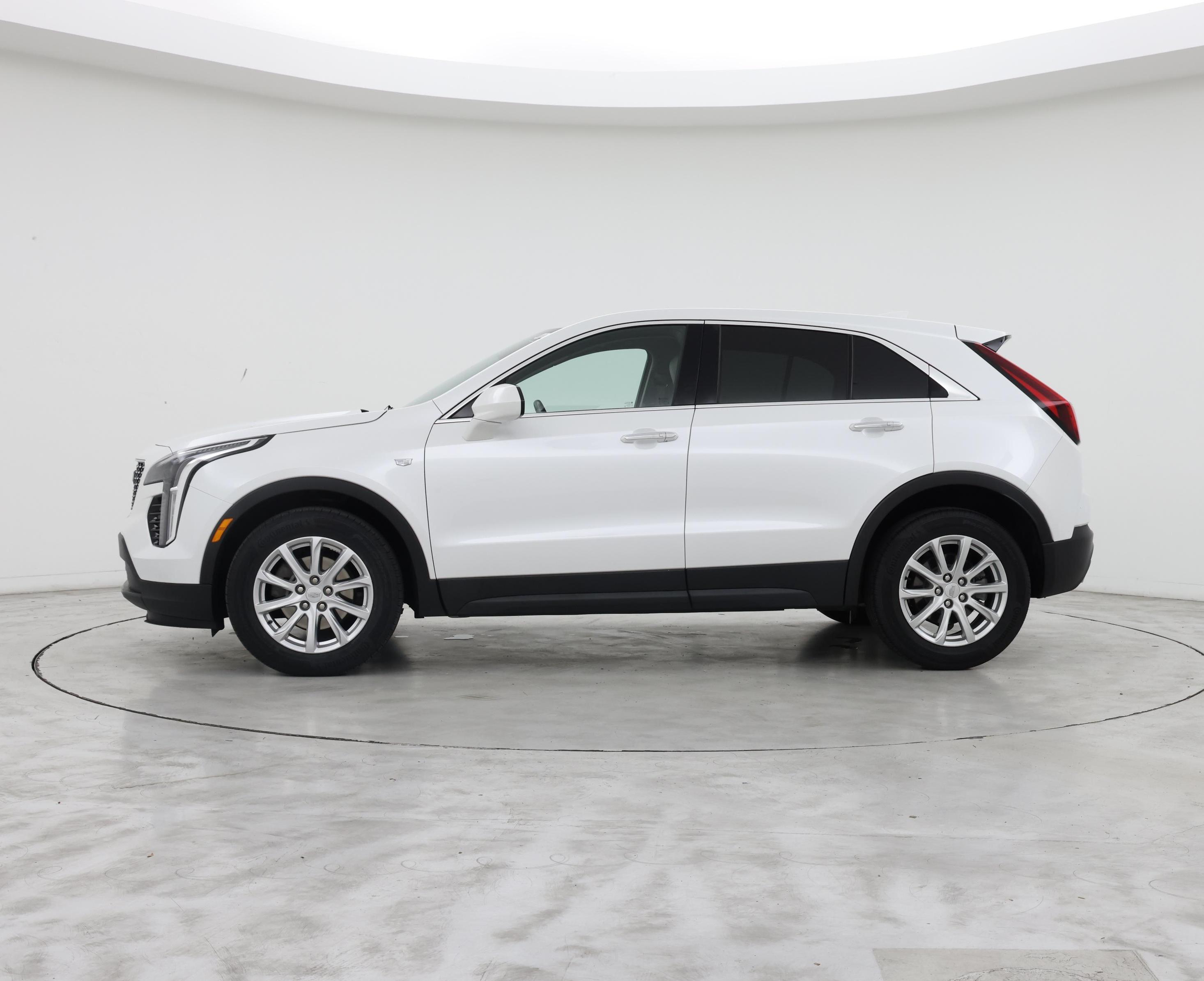 Thumbnail: 2023 Cadillac XT4 - 3