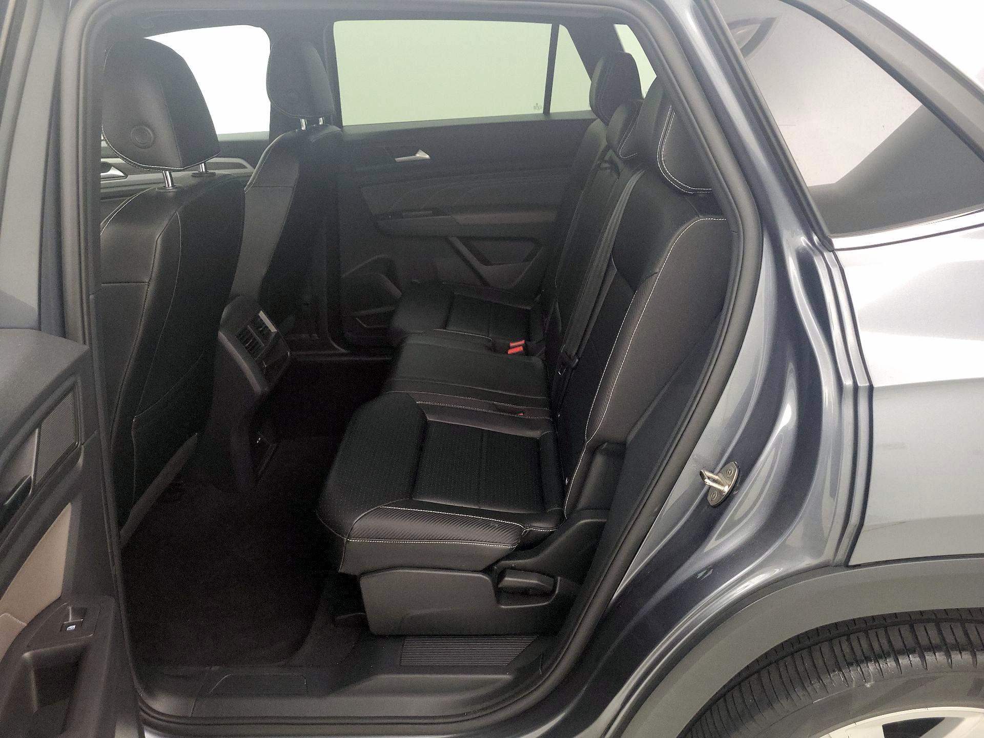 Thumbnail: 2021 Volkswagen Atlas - 20
