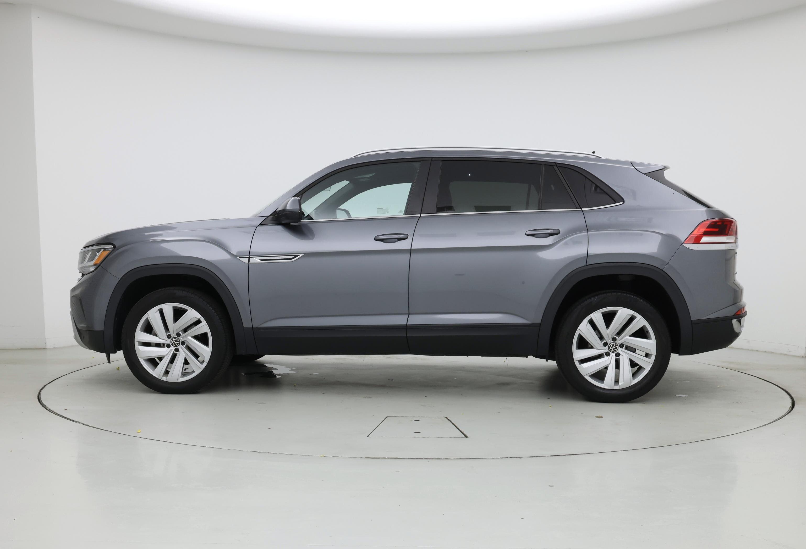 Thumbnail: 2021 Volkswagen Atlas - 3