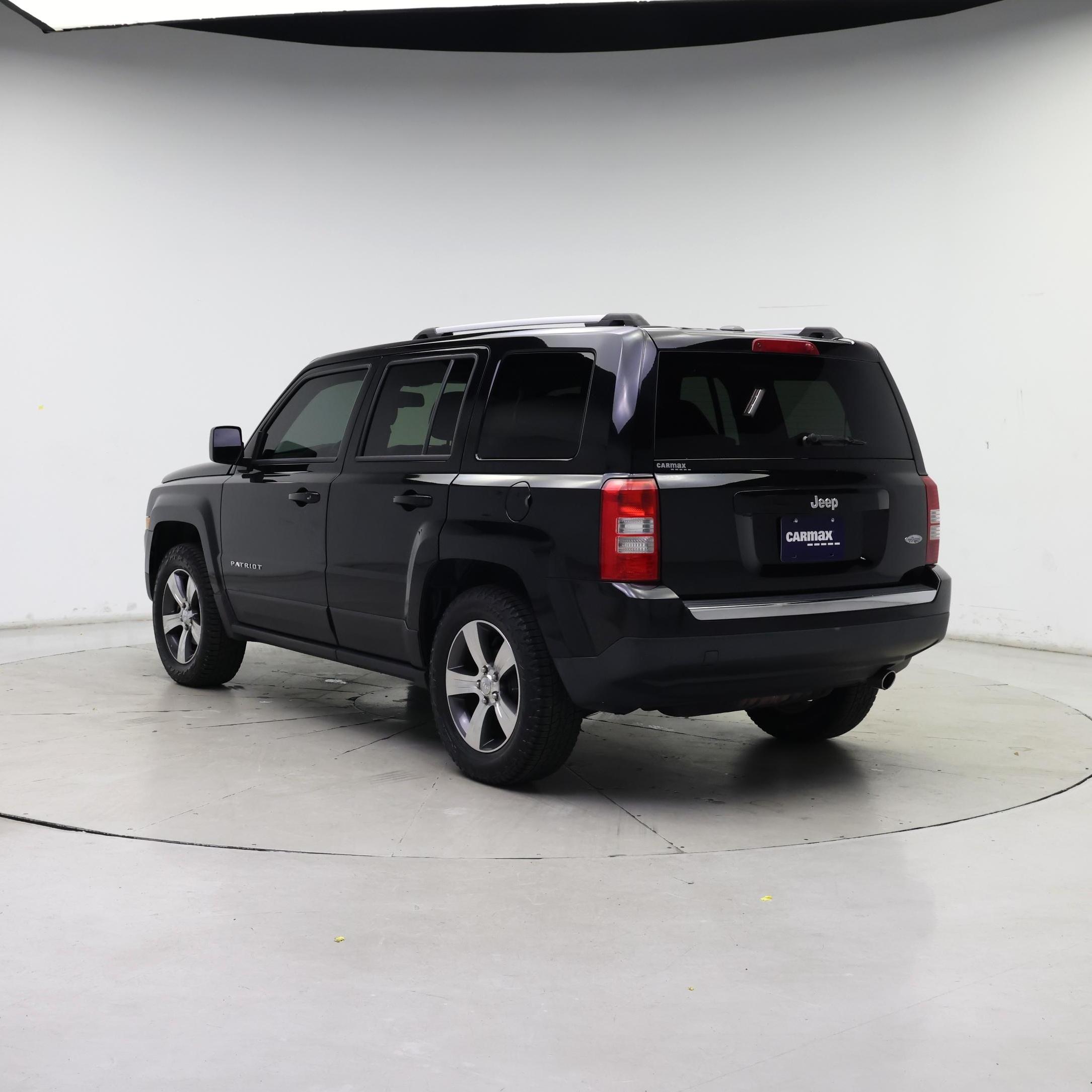 Thumbnail: 2016 Jeep Patriot - 2