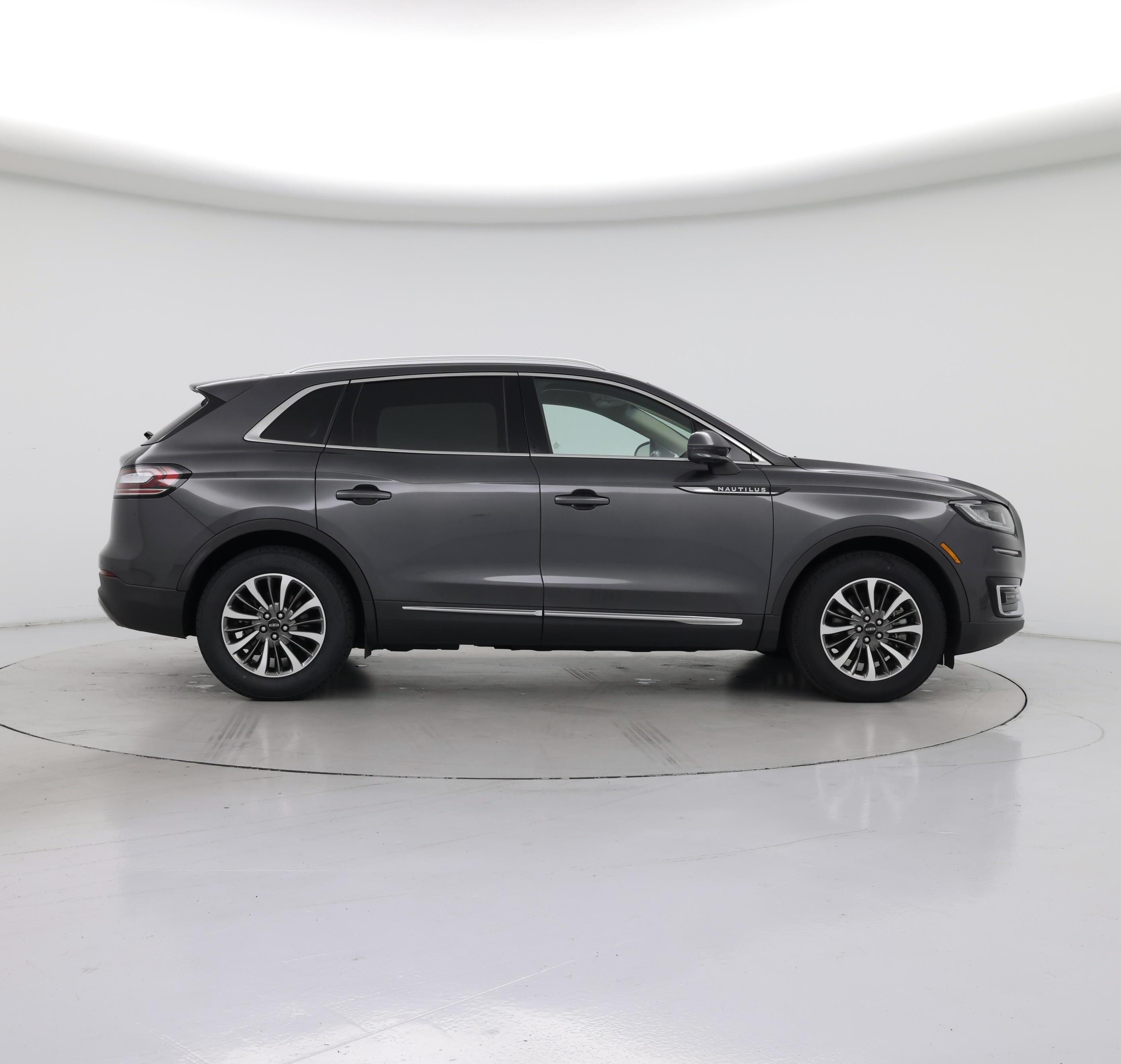 Thumbnail: 2020 Lincoln Nautilus - 7