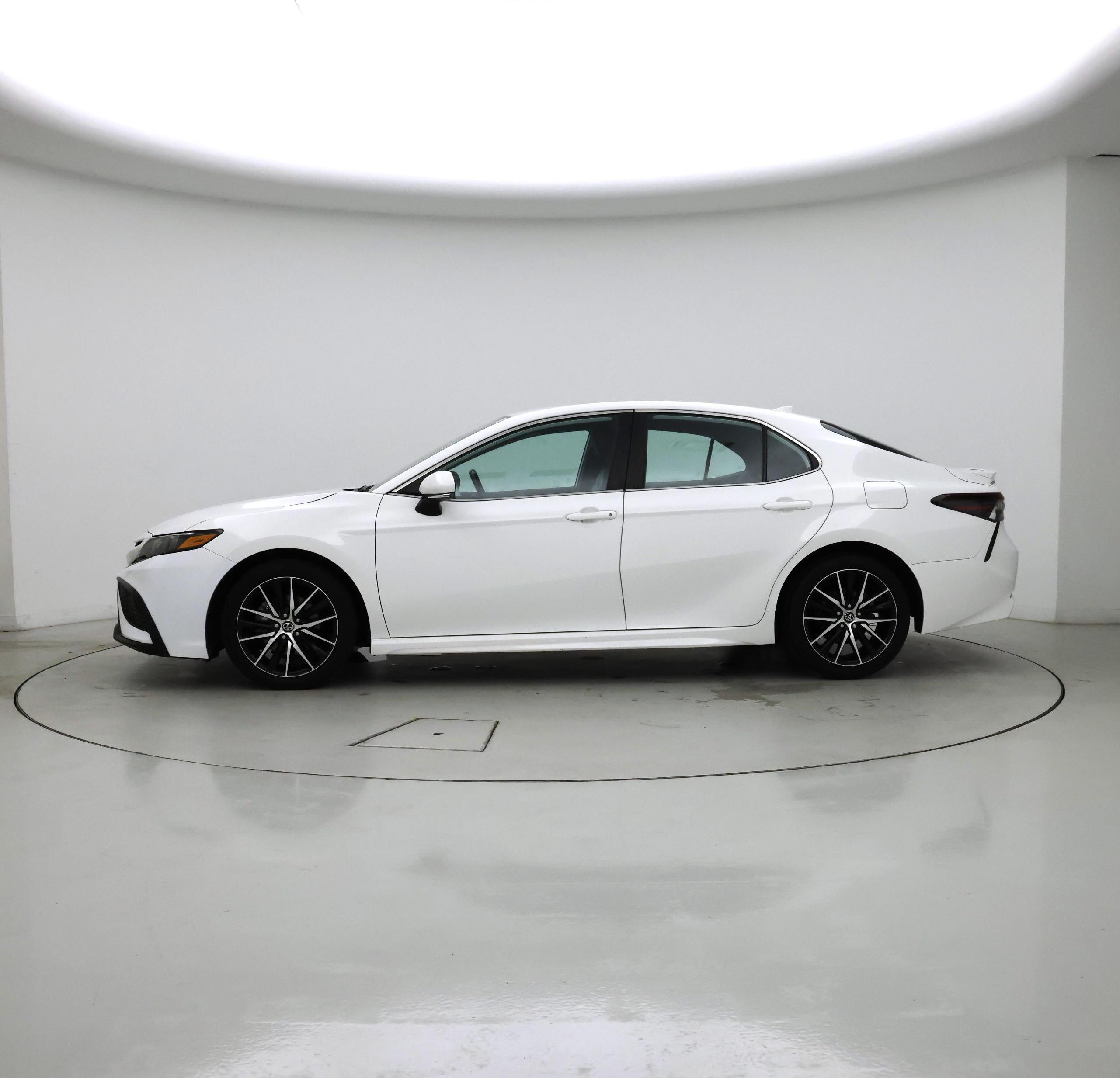 Thumbnail: 2023 Toyota Camry - 3