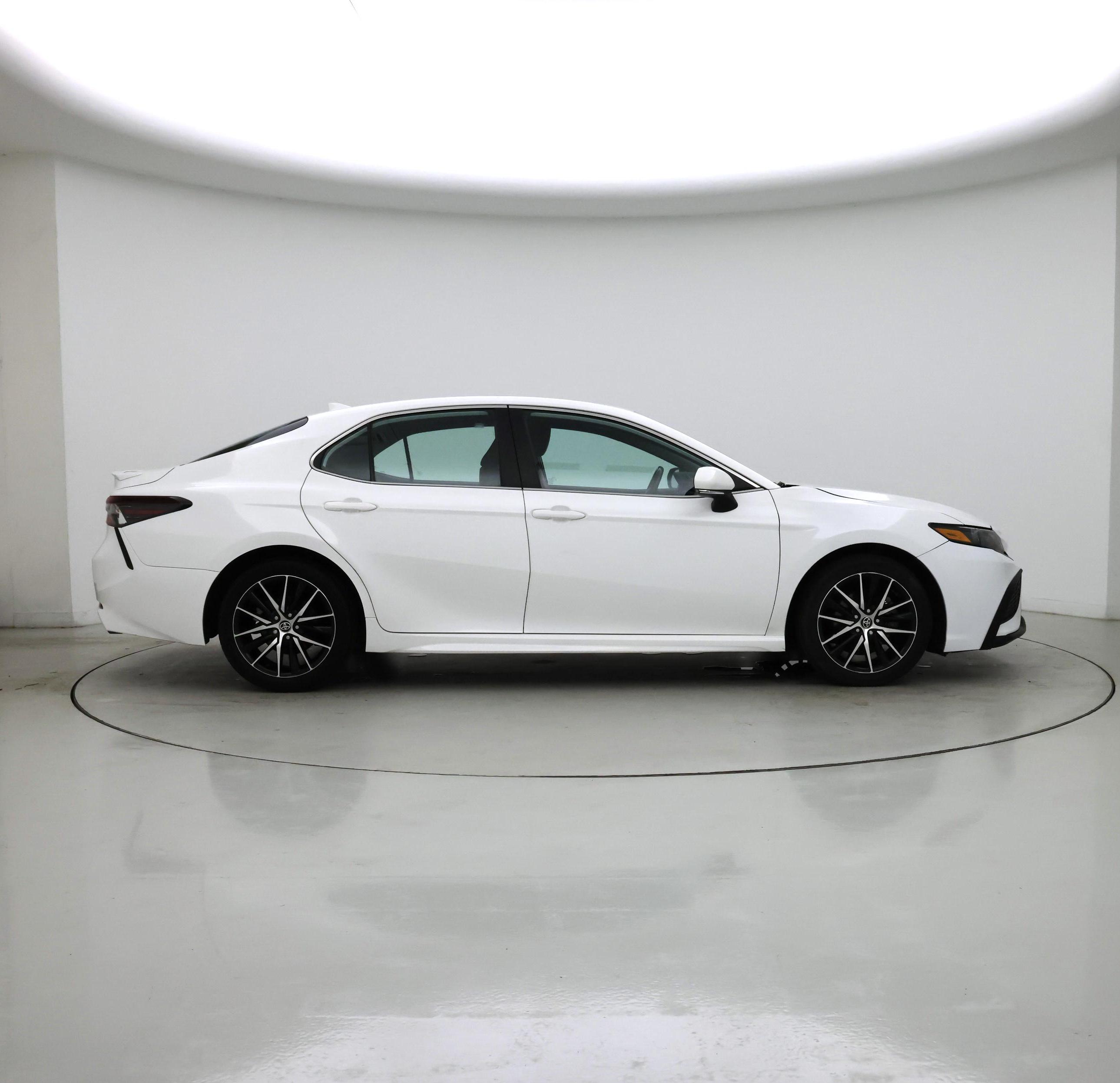 Thumbnail: 2023 Toyota Camry - 7