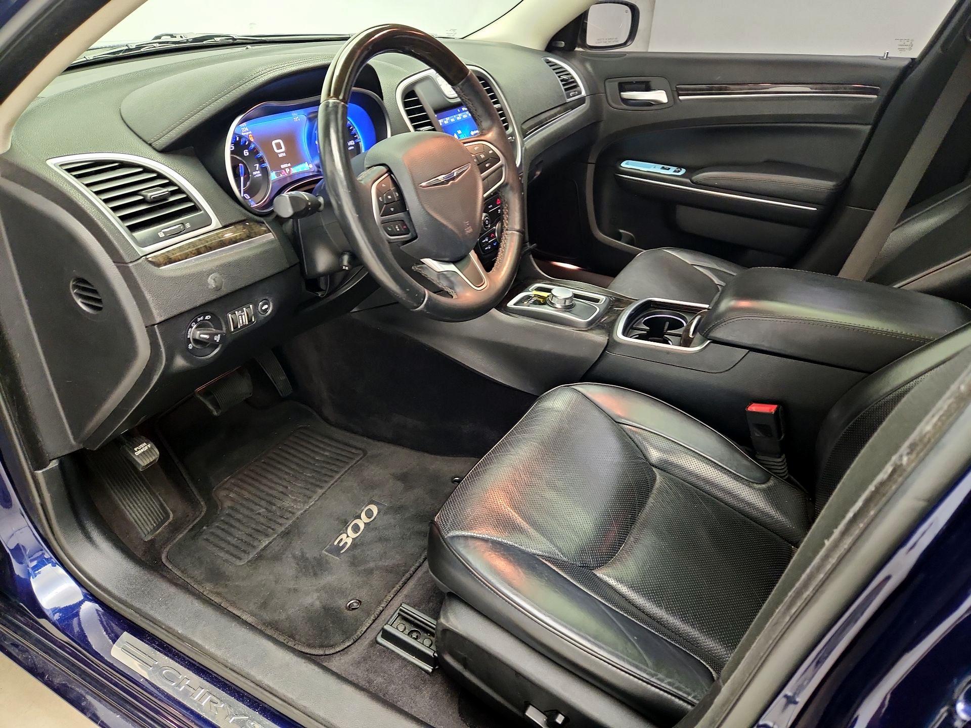 Thumbnail: 2017 Chrysler 300 - 11