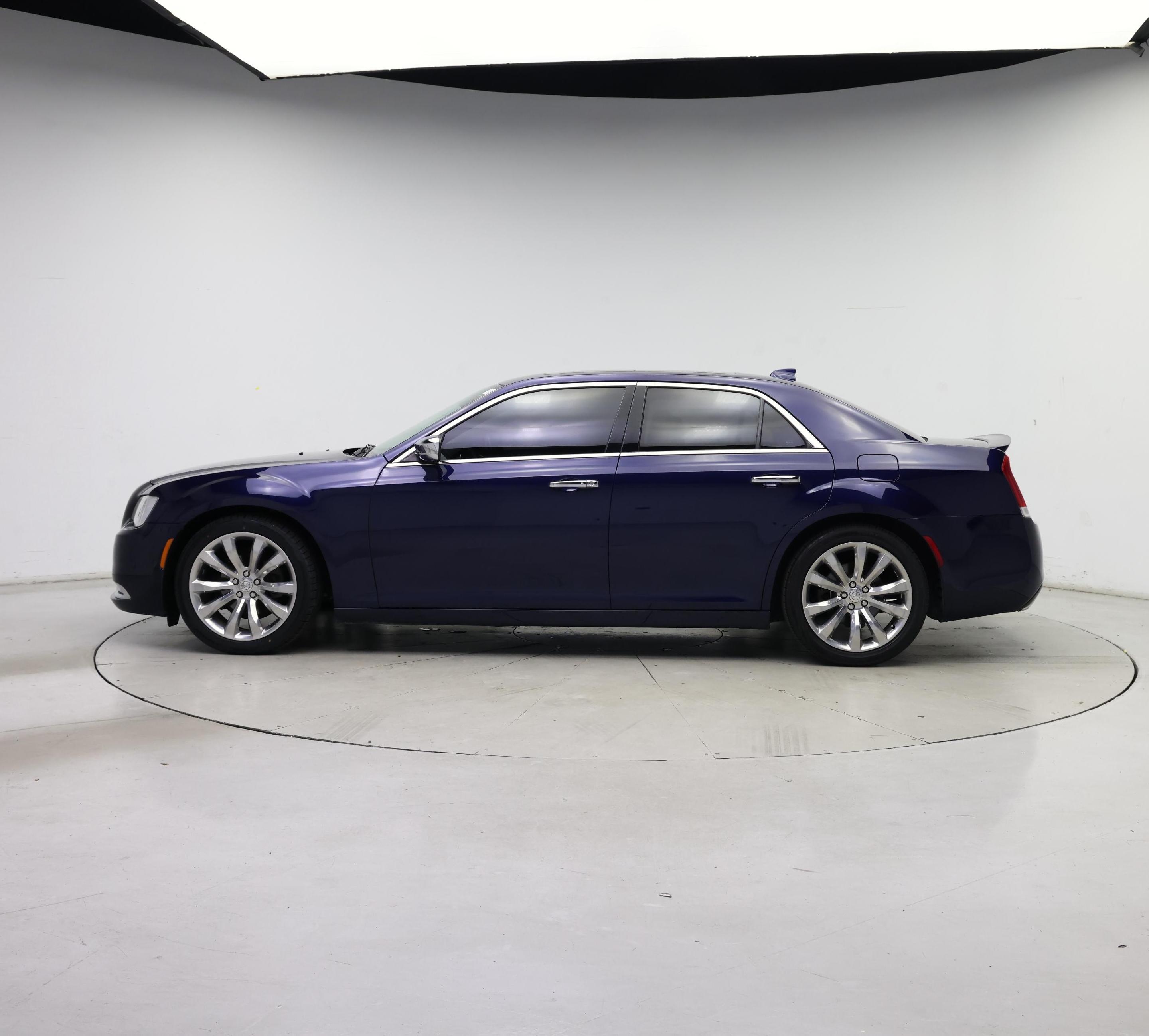 Thumbnail: 2017 Chrysler 300 - 3