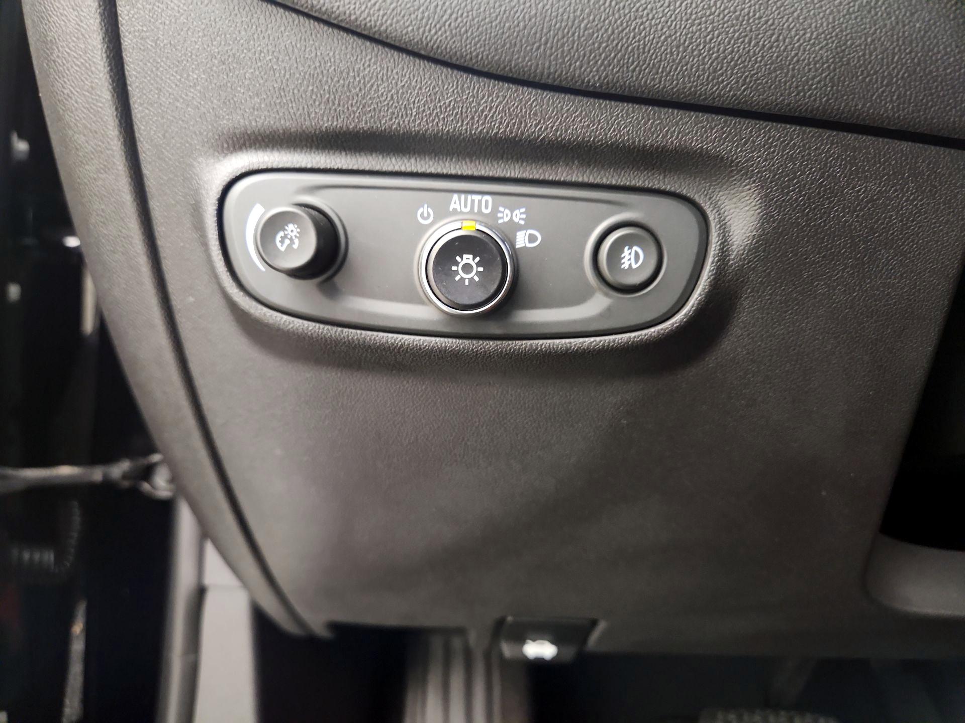 Thumbnail: 2020 Chevrolet Equinox - 13