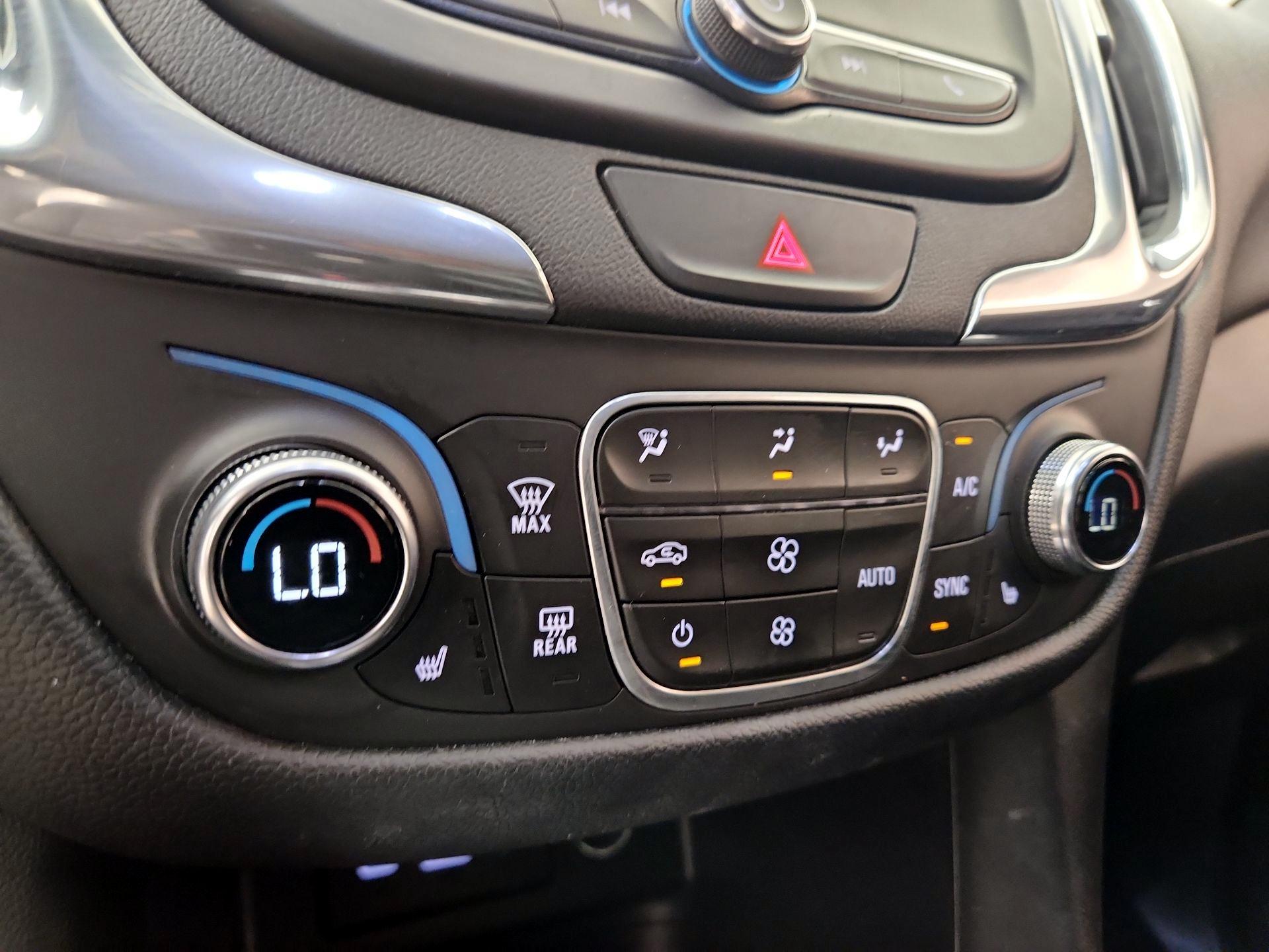 Thumbnail: 2020 Chevrolet Equinox - 16