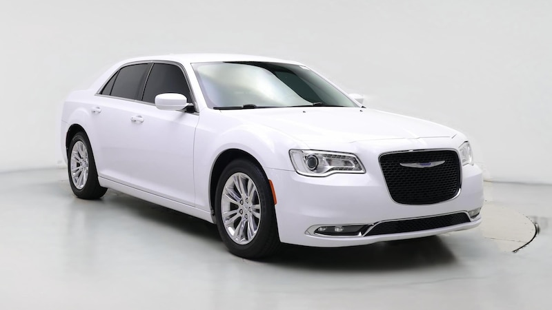 2018 Chrysler 300 Touring Hero Image
