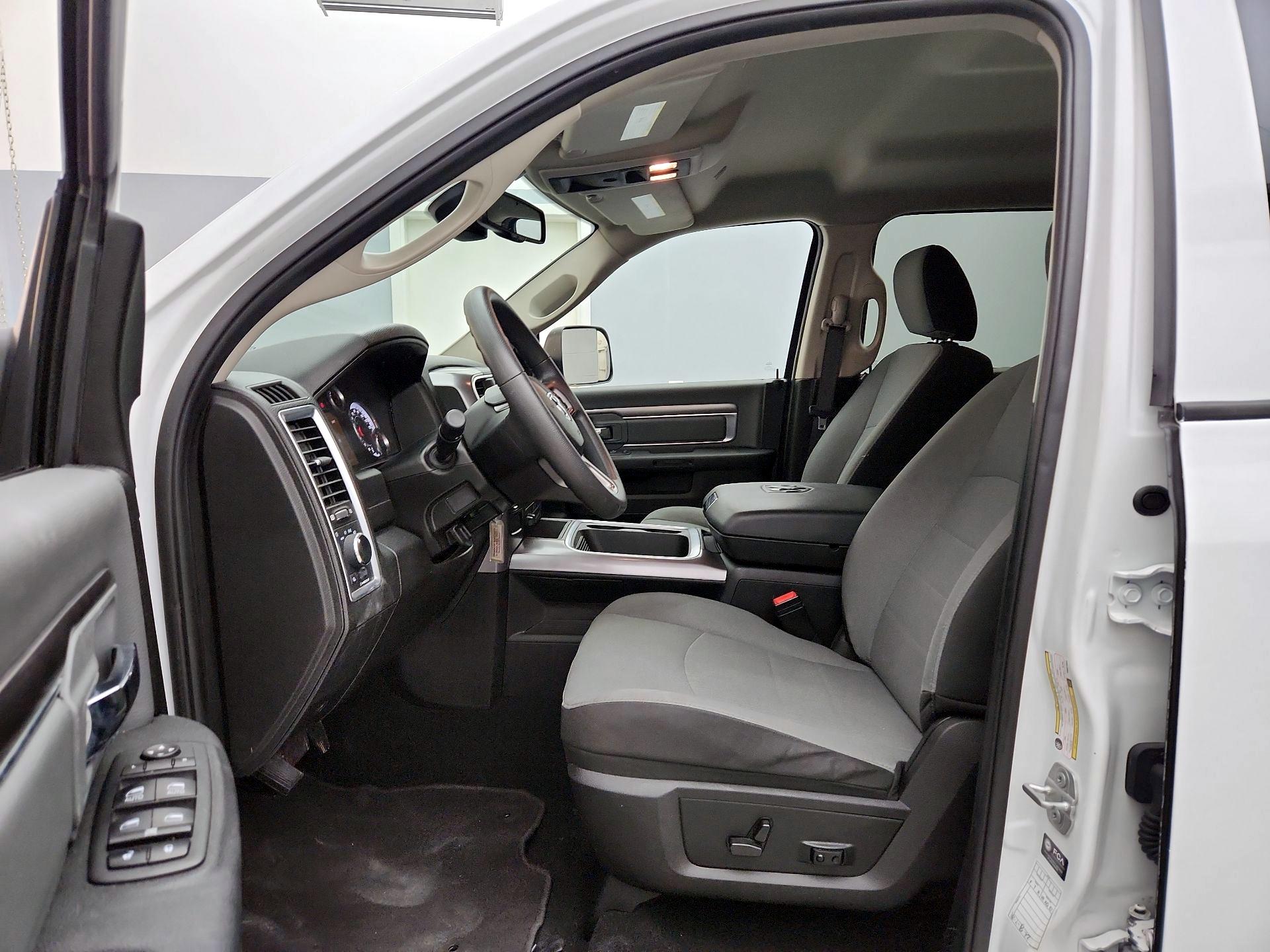 Thumbnail: 2023 RAM 1500 Classic - 11