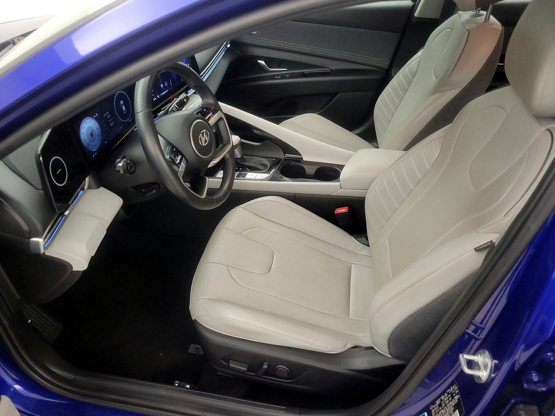 Thumbnail: 2023 Hyundai Elantra - 11