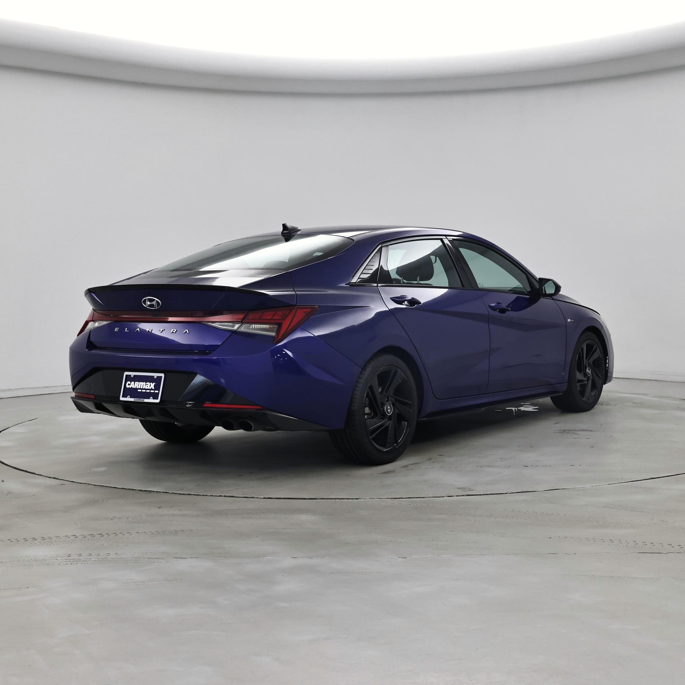 Thumbnail: 2023 Hyundai Elantra - 8