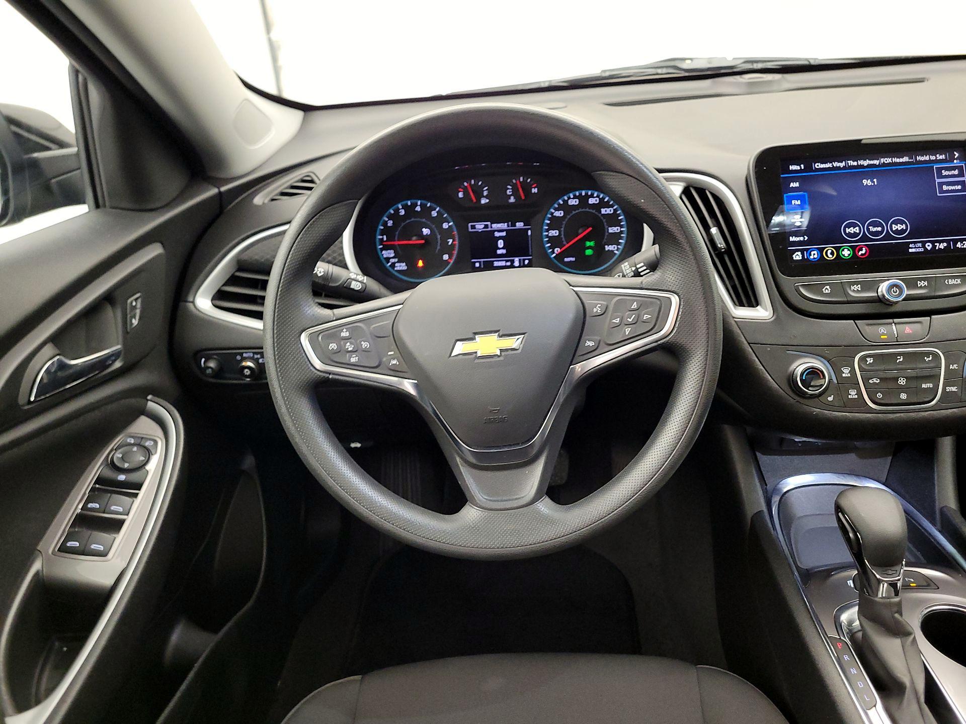 Thumbnail: 2024 Chevrolet Malibu - 10