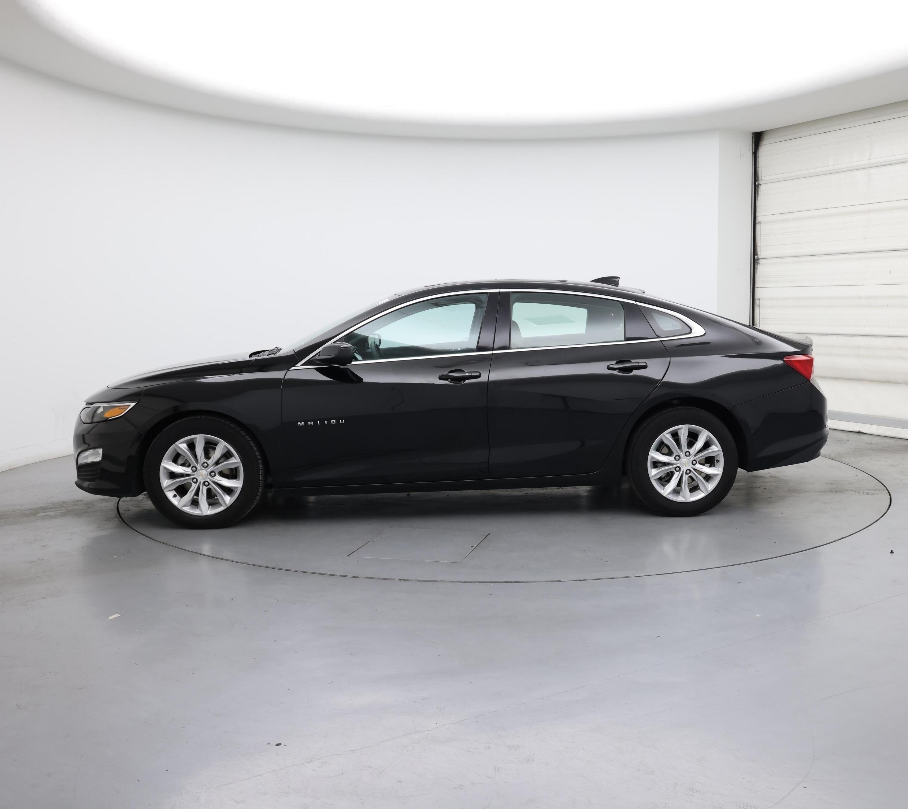 Thumbnail: 2024 Chevrolet Malibu - 3