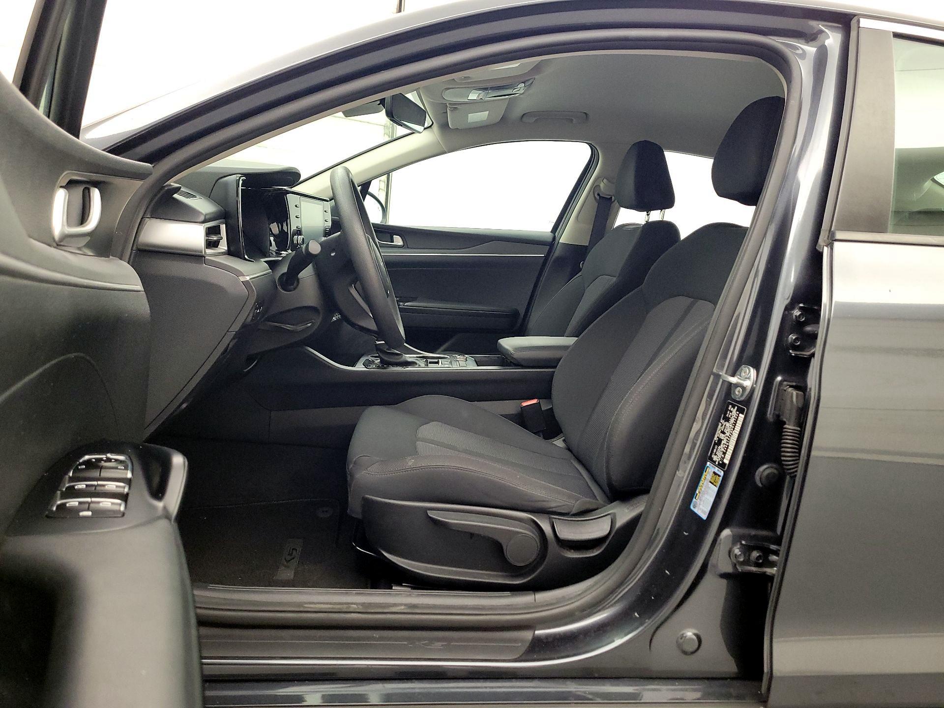 Thumbnail: 2022 Kia K5 - 11