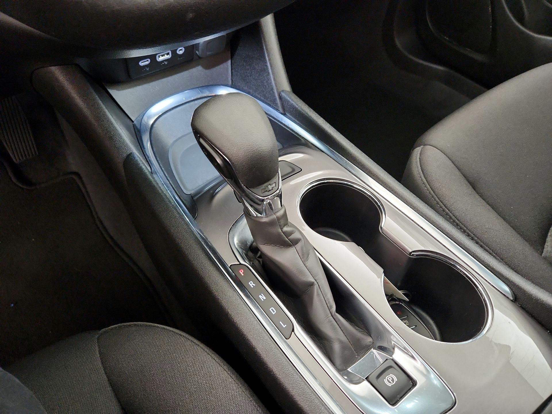 Thumbnail: 2023 Chevrolet Malibu - 17