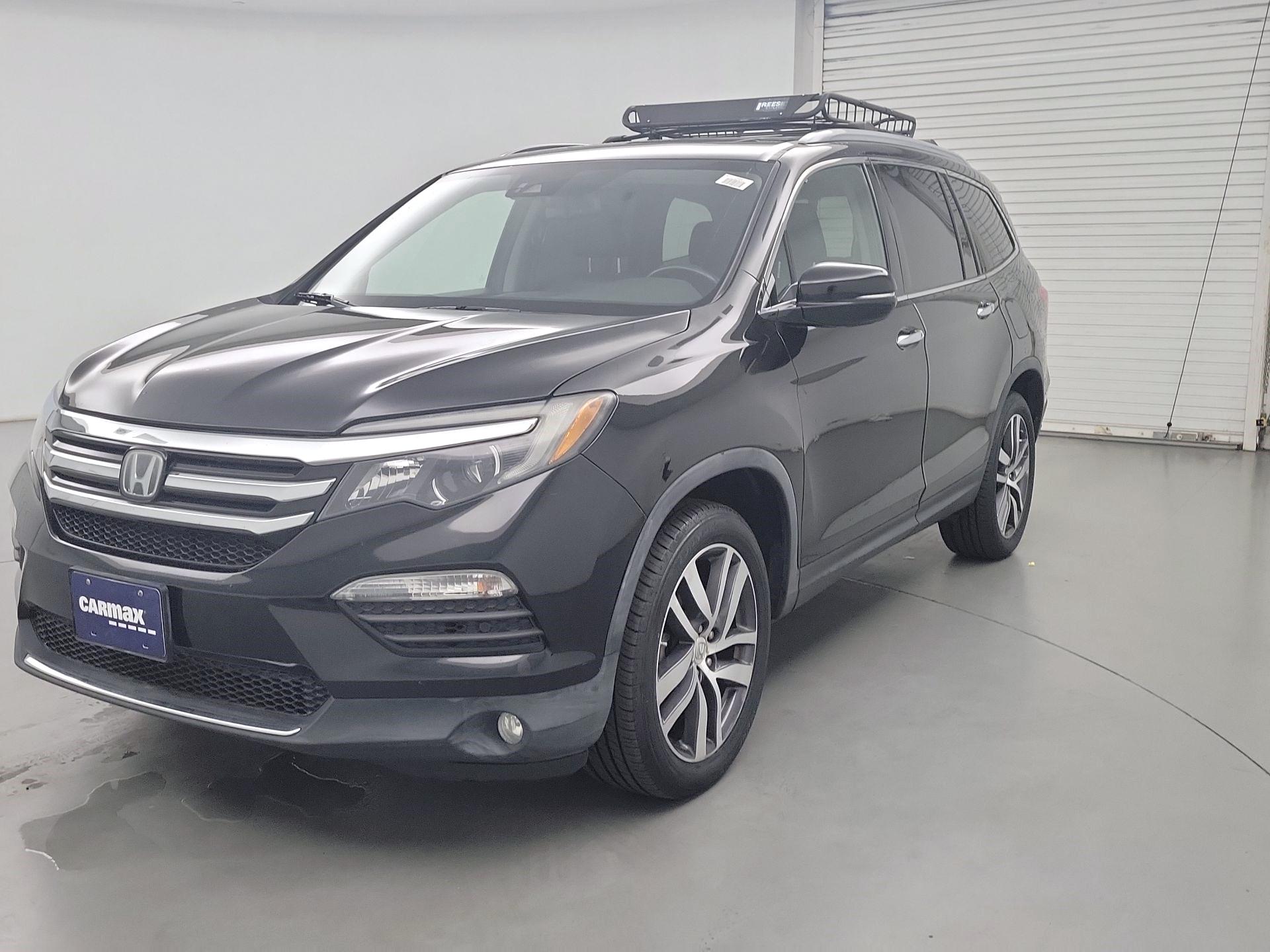Thumbnail: 2017 Honda Pilot - 3